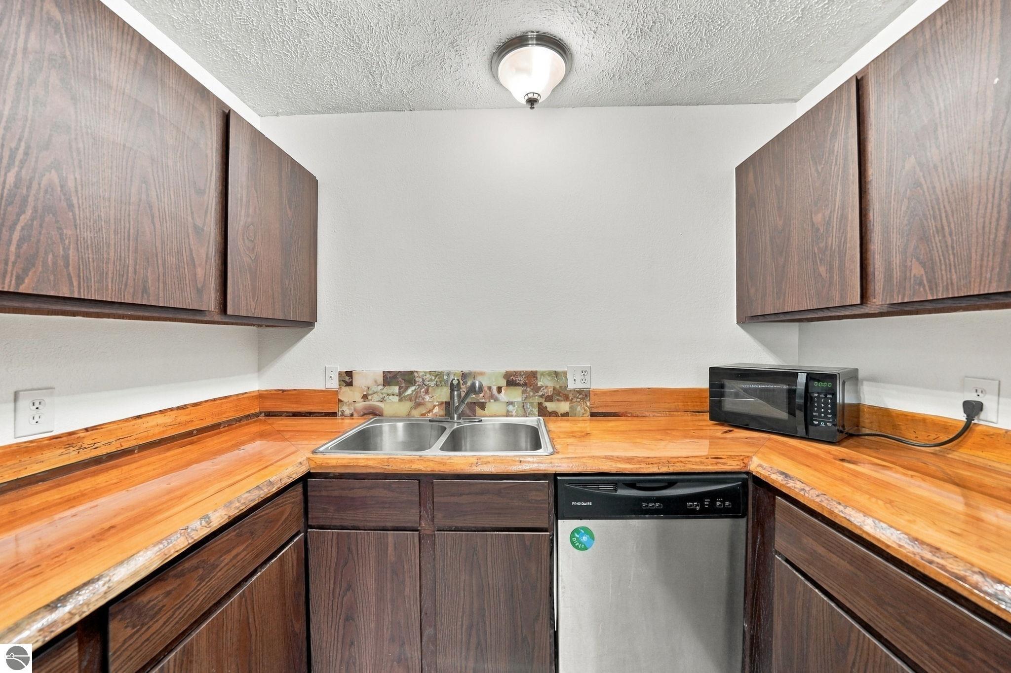 3798 Vale Drive # 14 Unit: #14