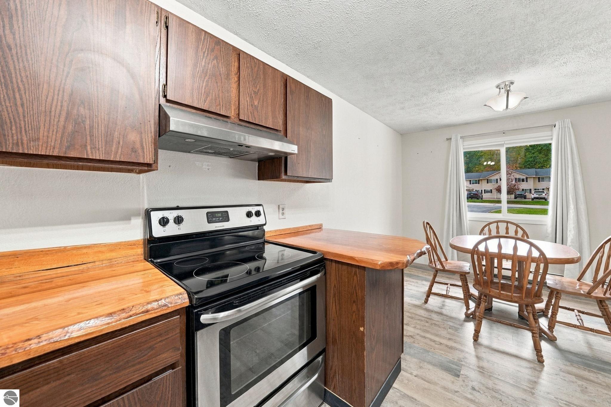 3798 Vale Drive # 14 Unit: #14
