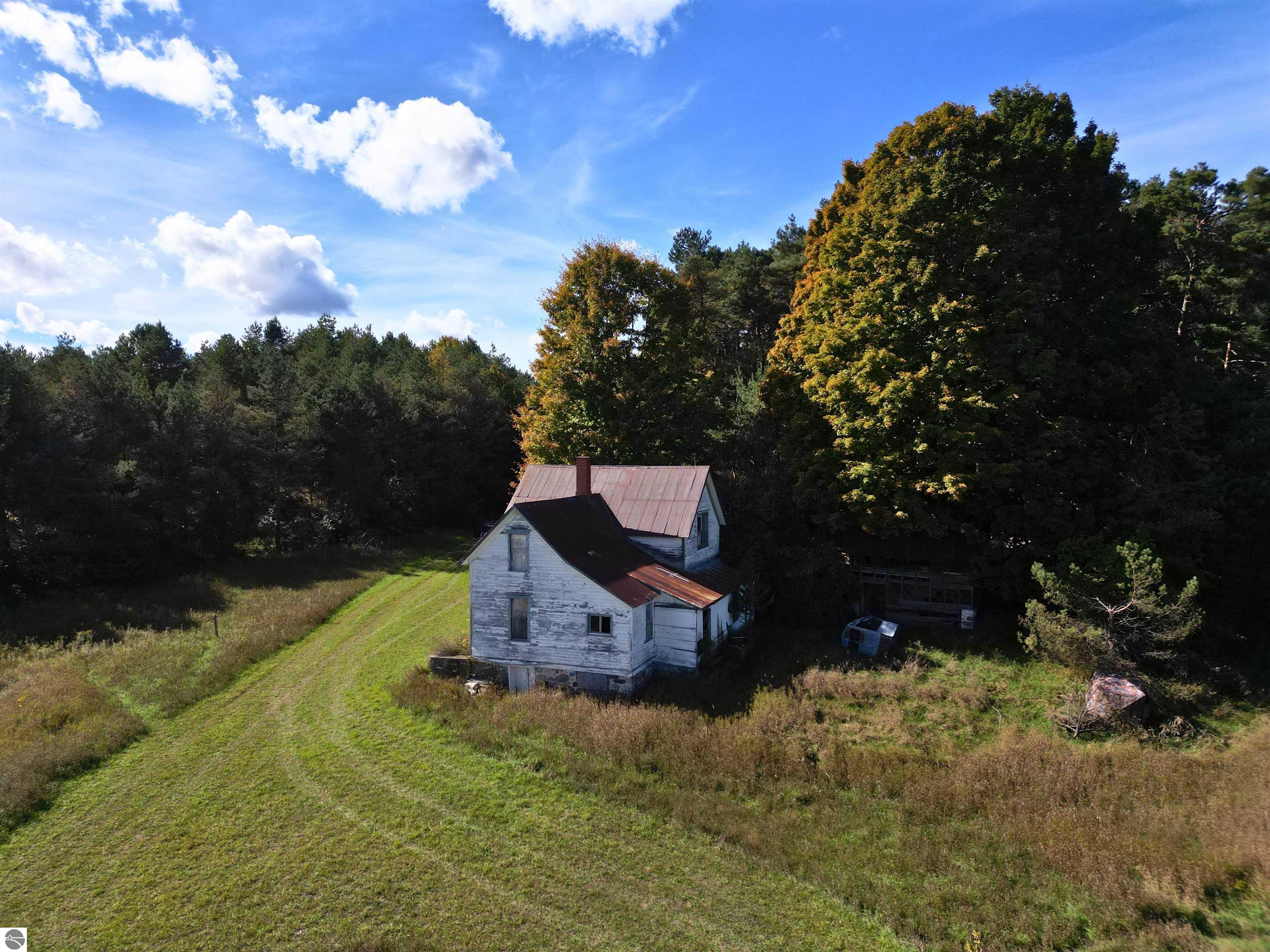 5407 S Good Harbor Trail
