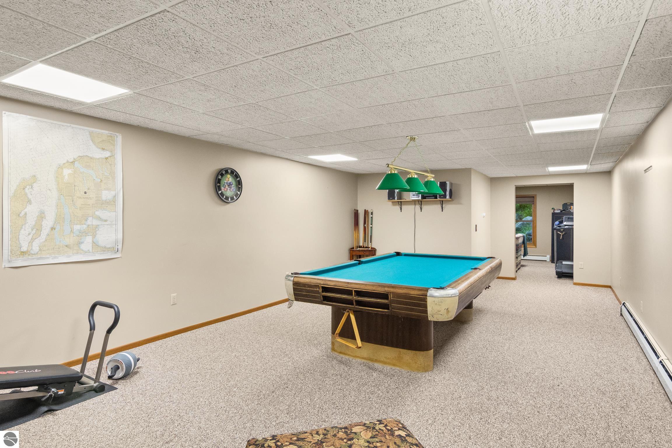 9770 E Valley Hills Drive