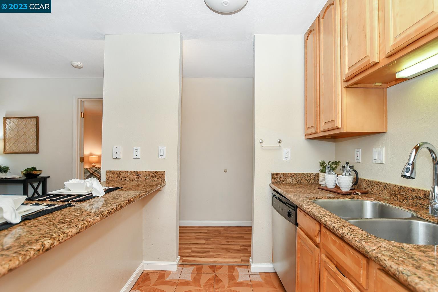 185 Sierra Dr Unit: 118