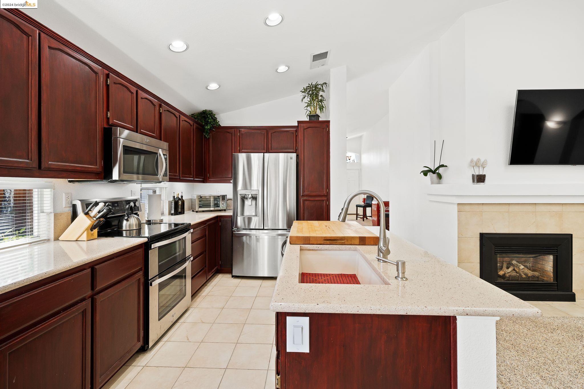 2149 Apple Hill Ter
