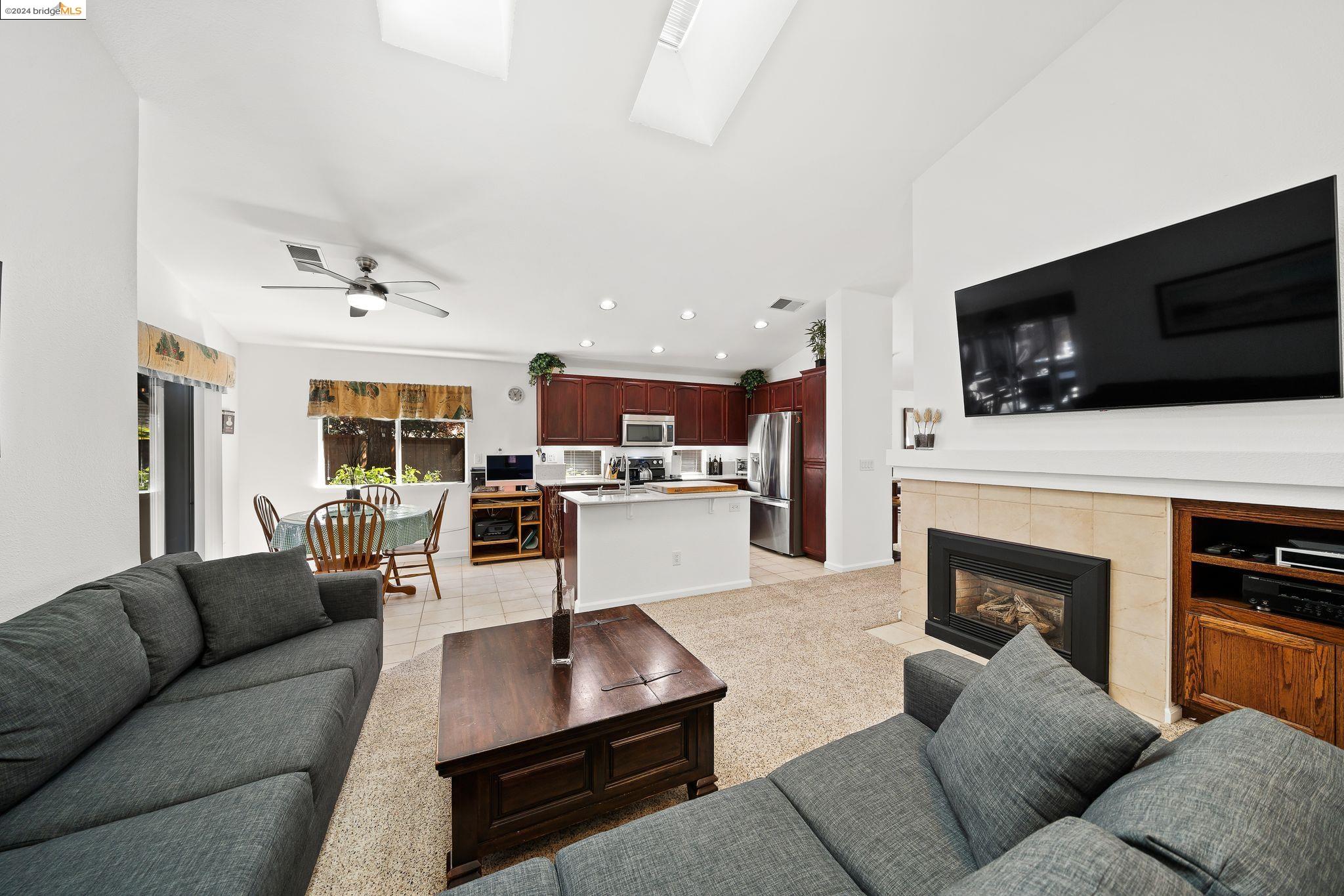 2149 Apple Hill Ter