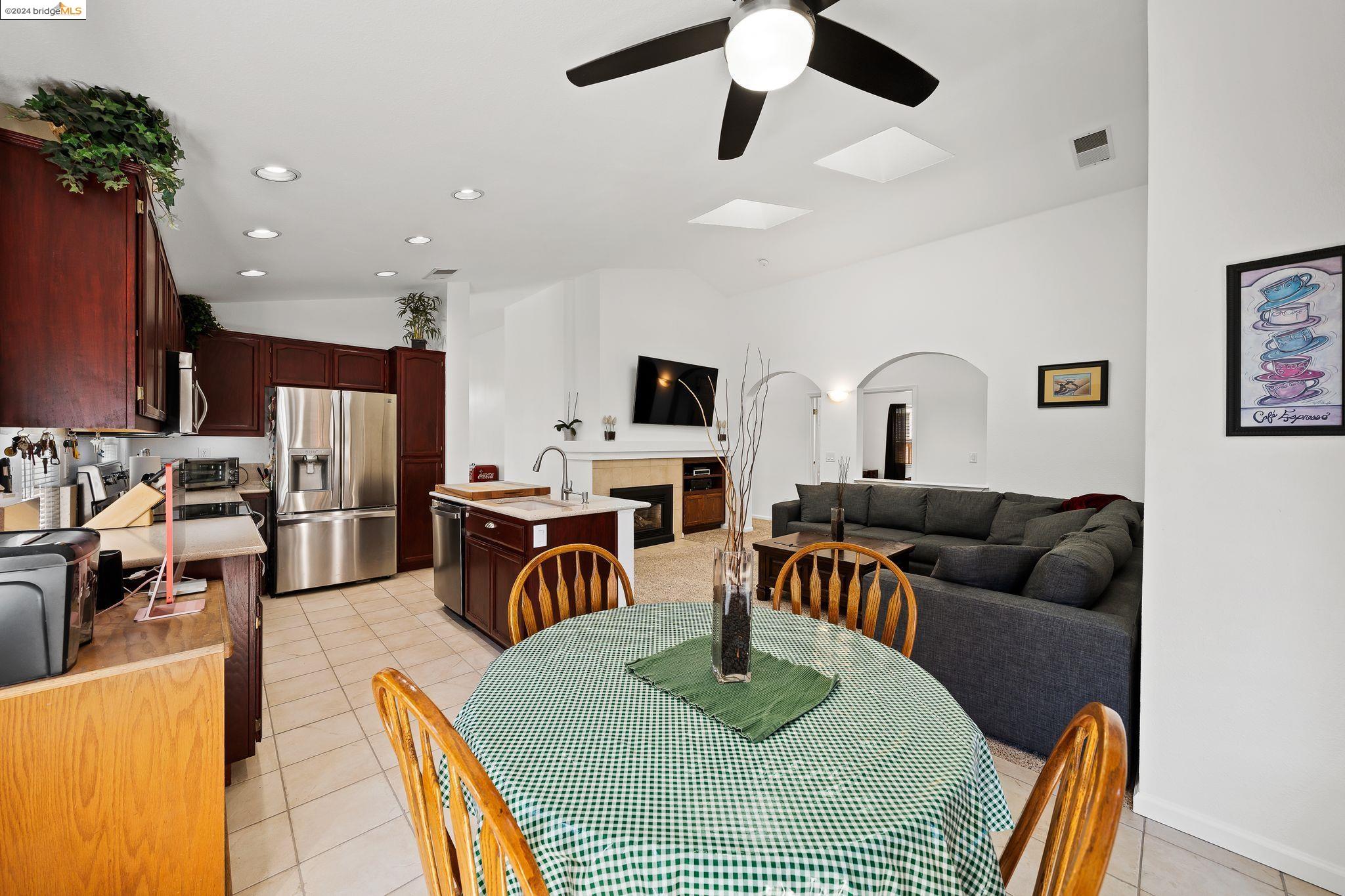 2149 Apple Hill Ter