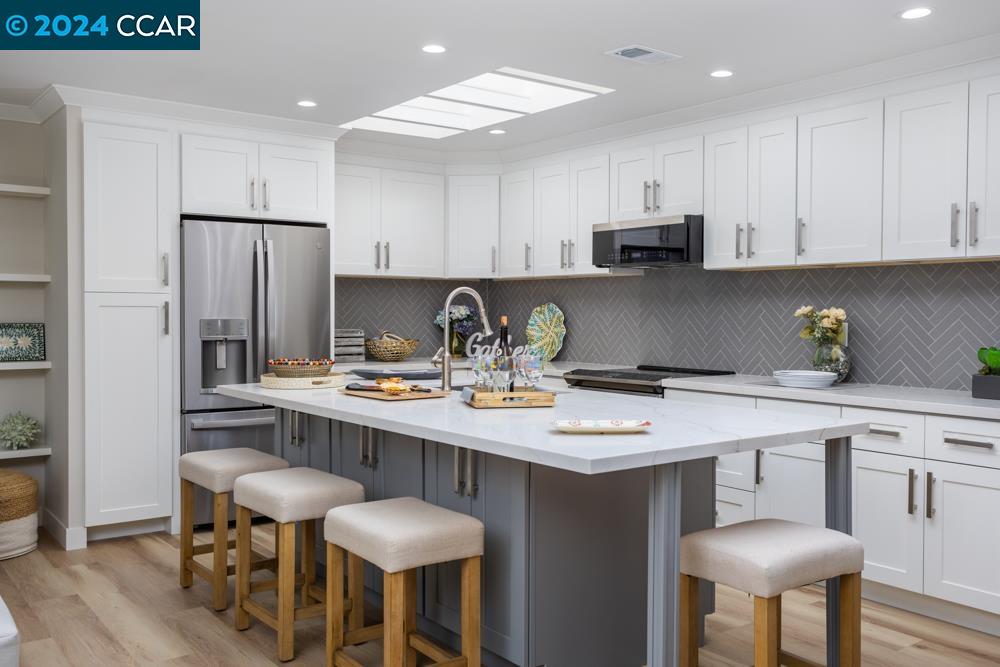 2921 Ptarmigan Dr # 4