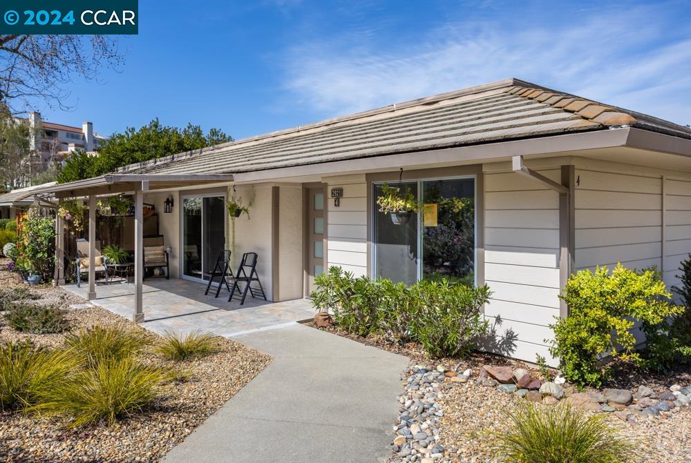 2921 Ptarmigan Dr # 4