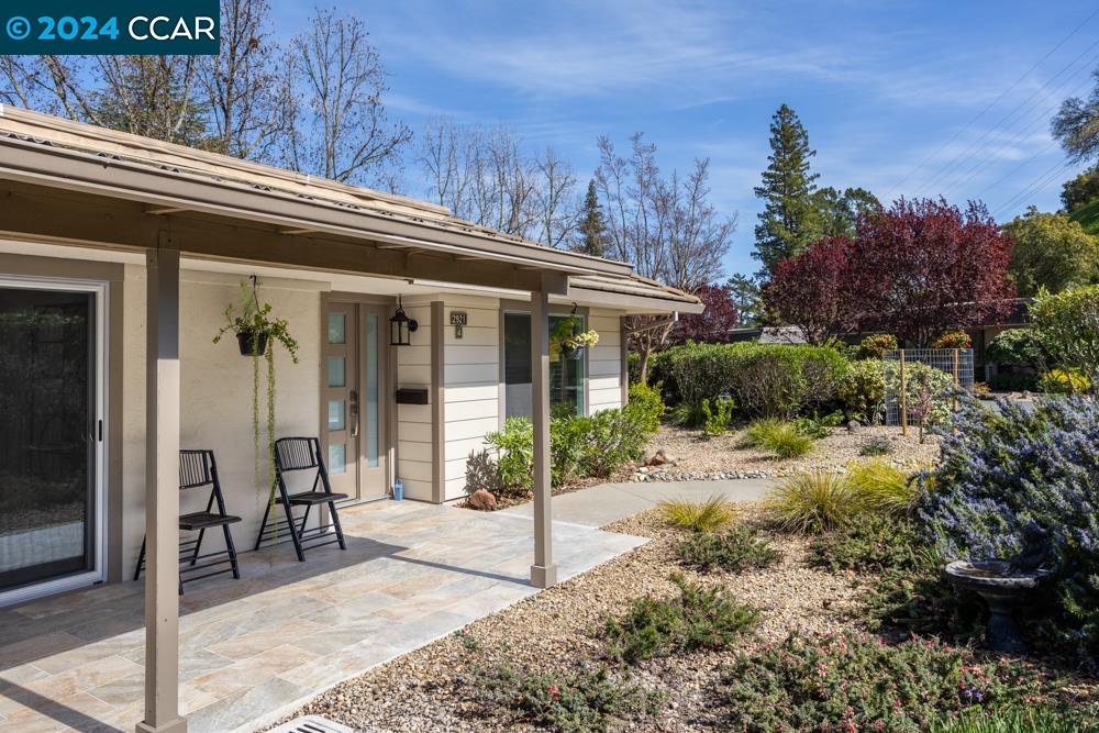 2921 Ptarmigan Dr # 4