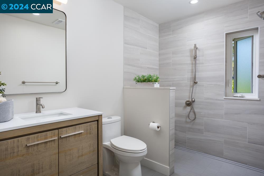 2921 Ptarmigan Dr # 4