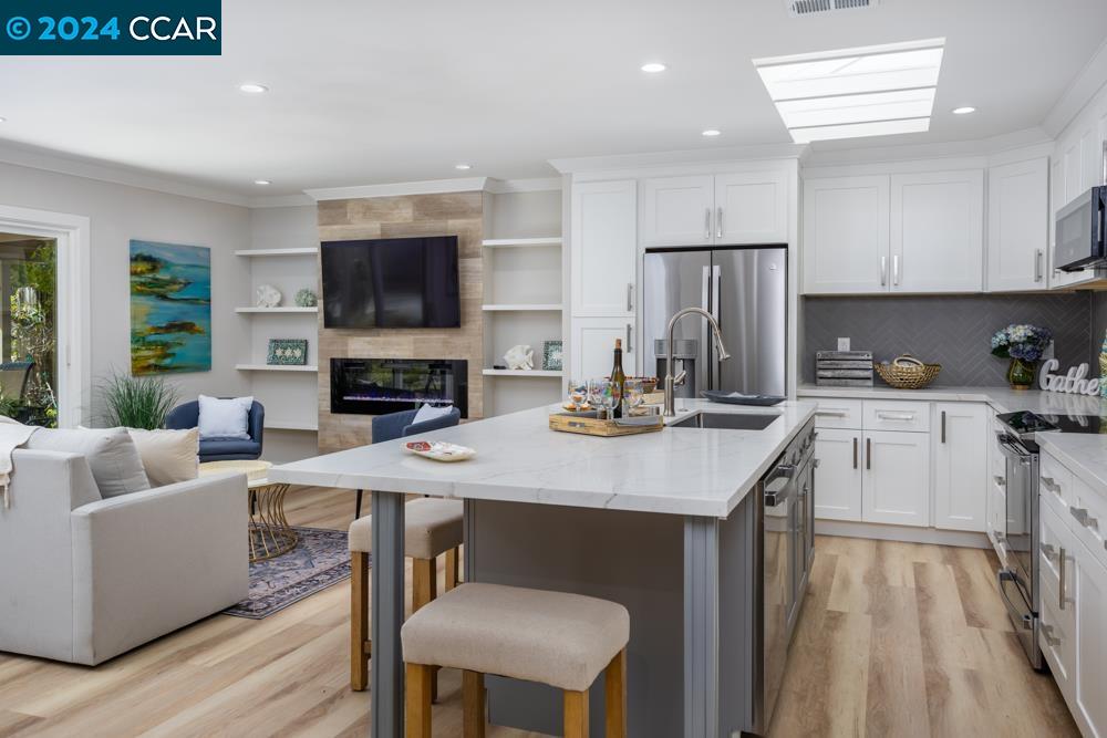 2921 Ptarmigan Dr # 4