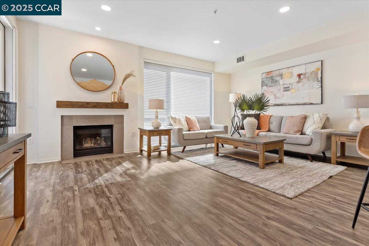 1655 N California Blvd # 312