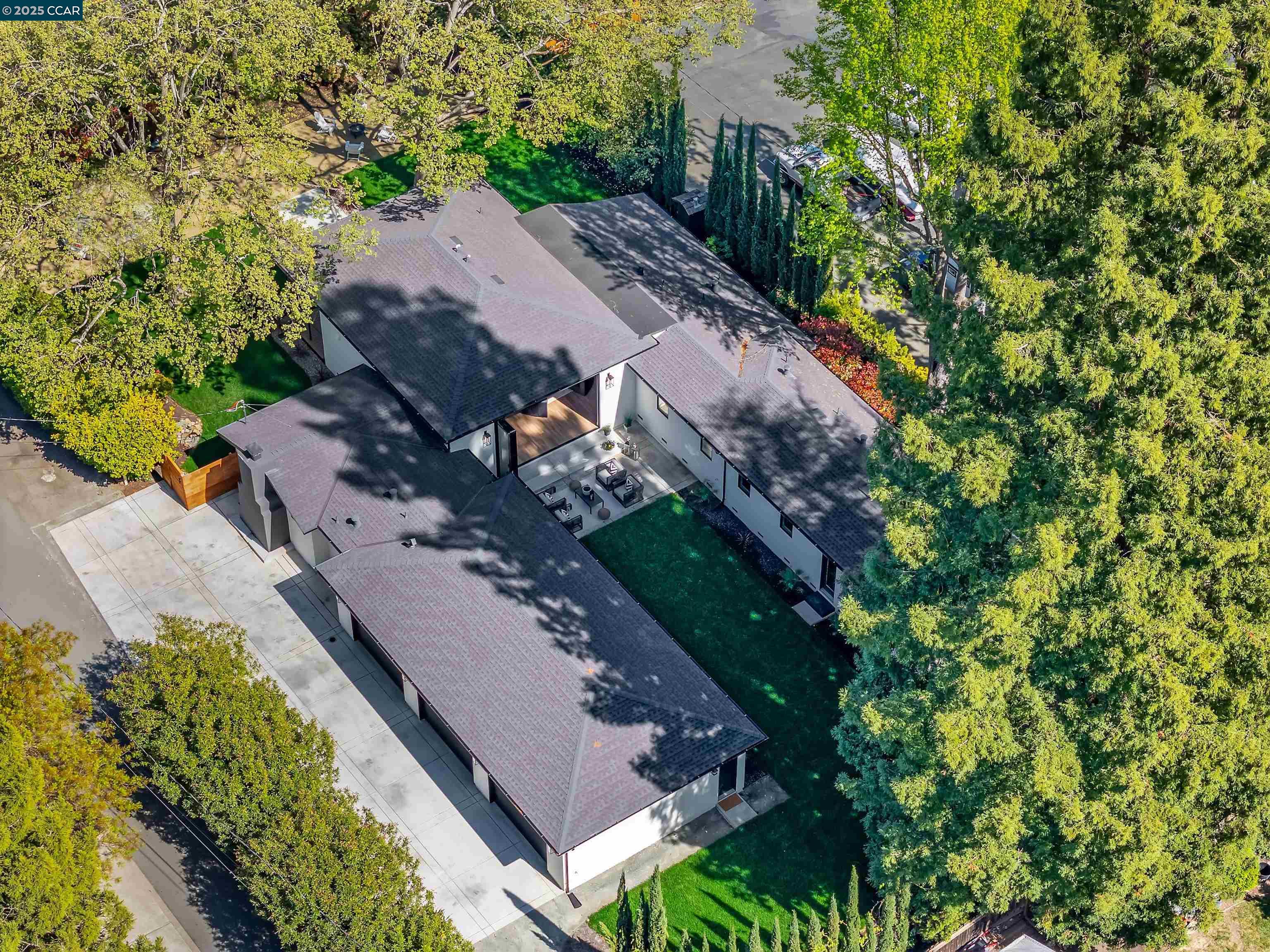 2559 Romley Ln