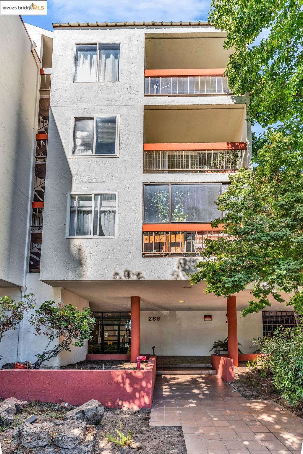 288 Whitmore St # 220