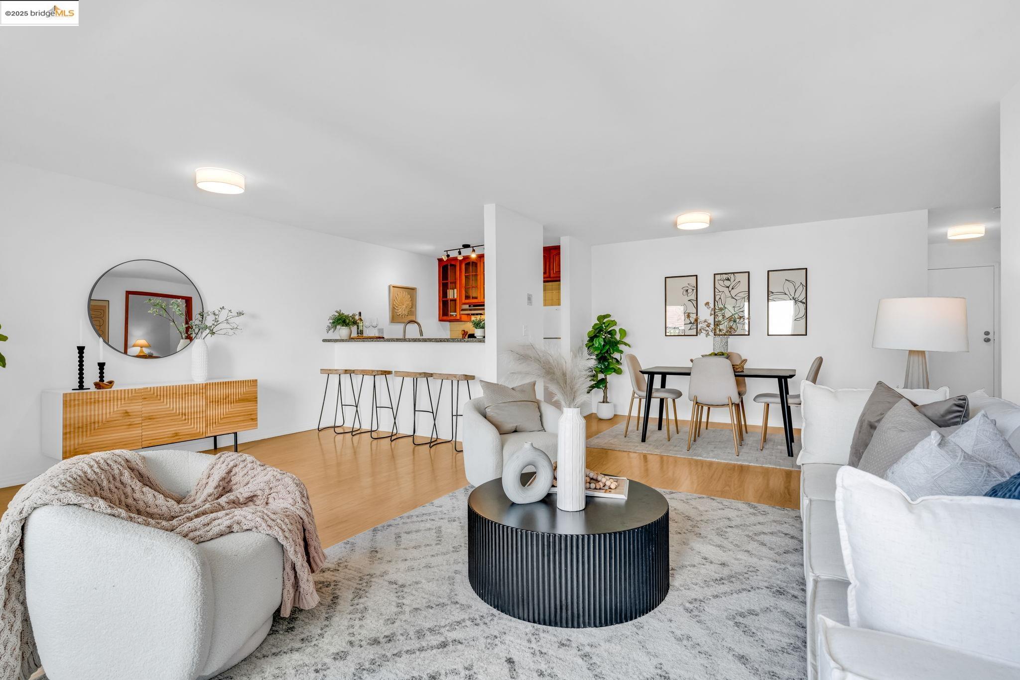 288 Whitmore St # 220