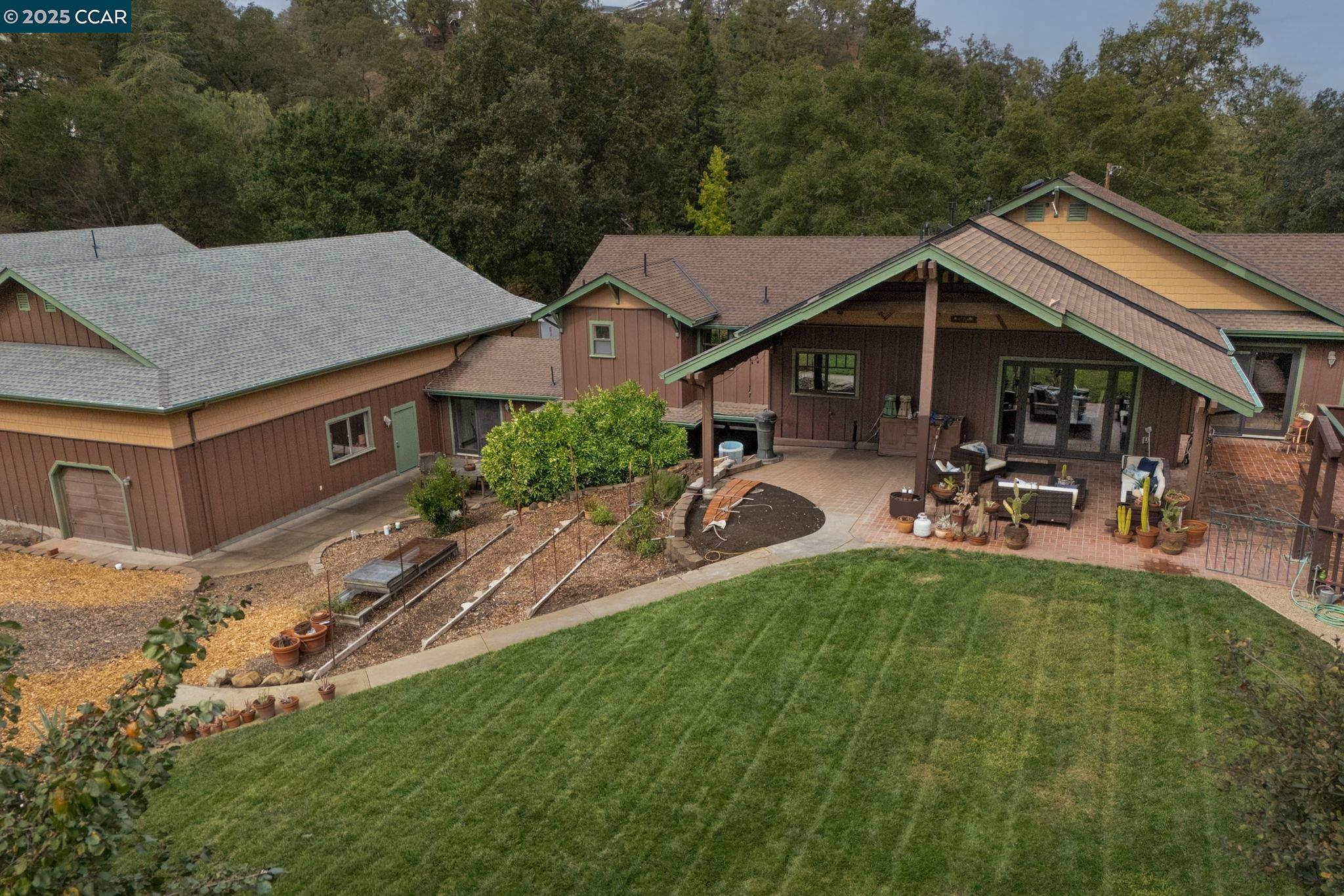 261 Castle Hill Ranch Rd