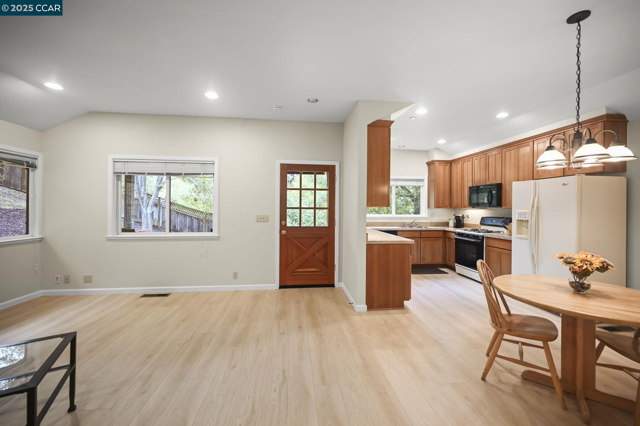 261 Castle Hill Ranch Rd