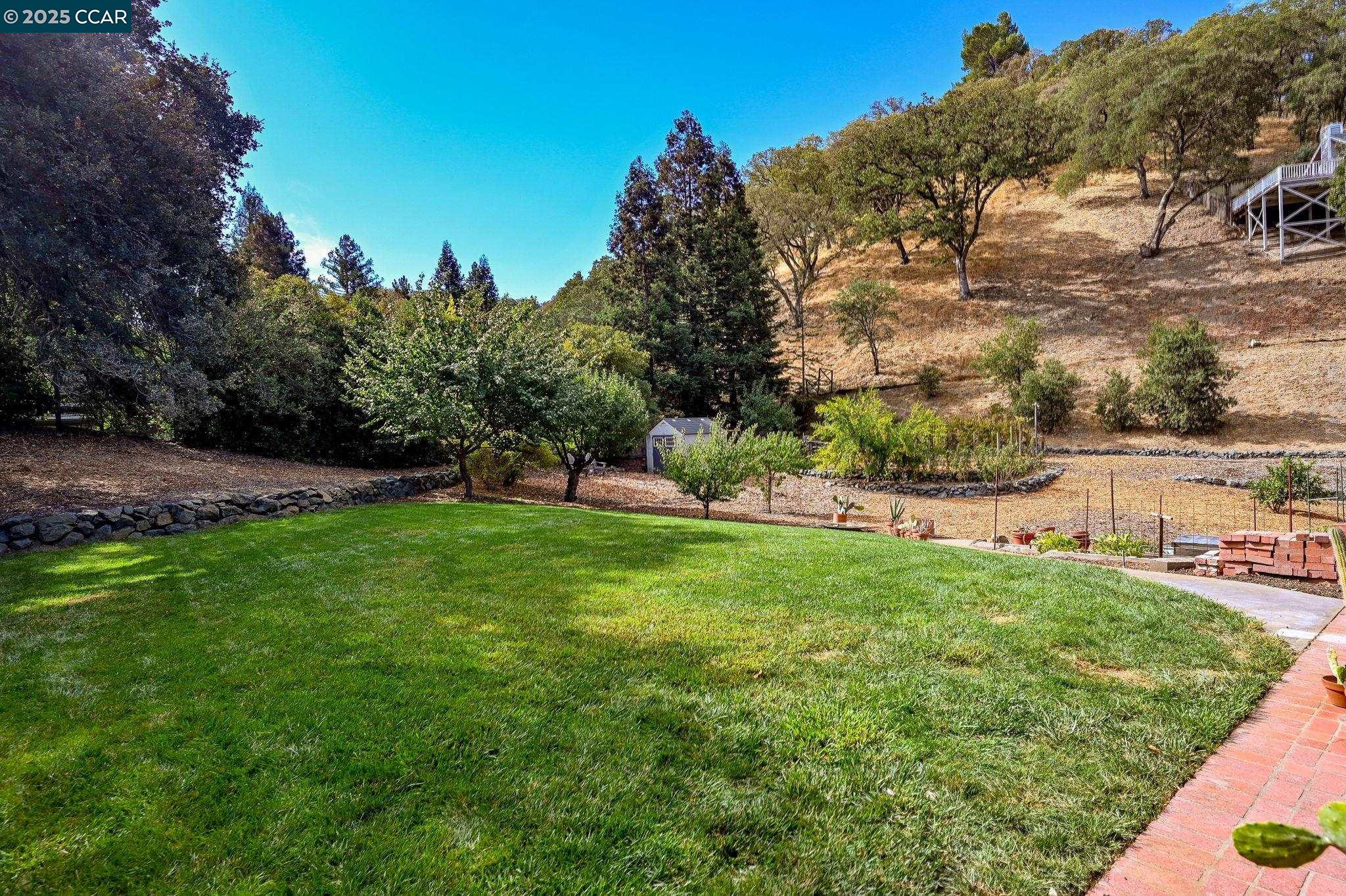 261 Castle Hill Ranch Rd