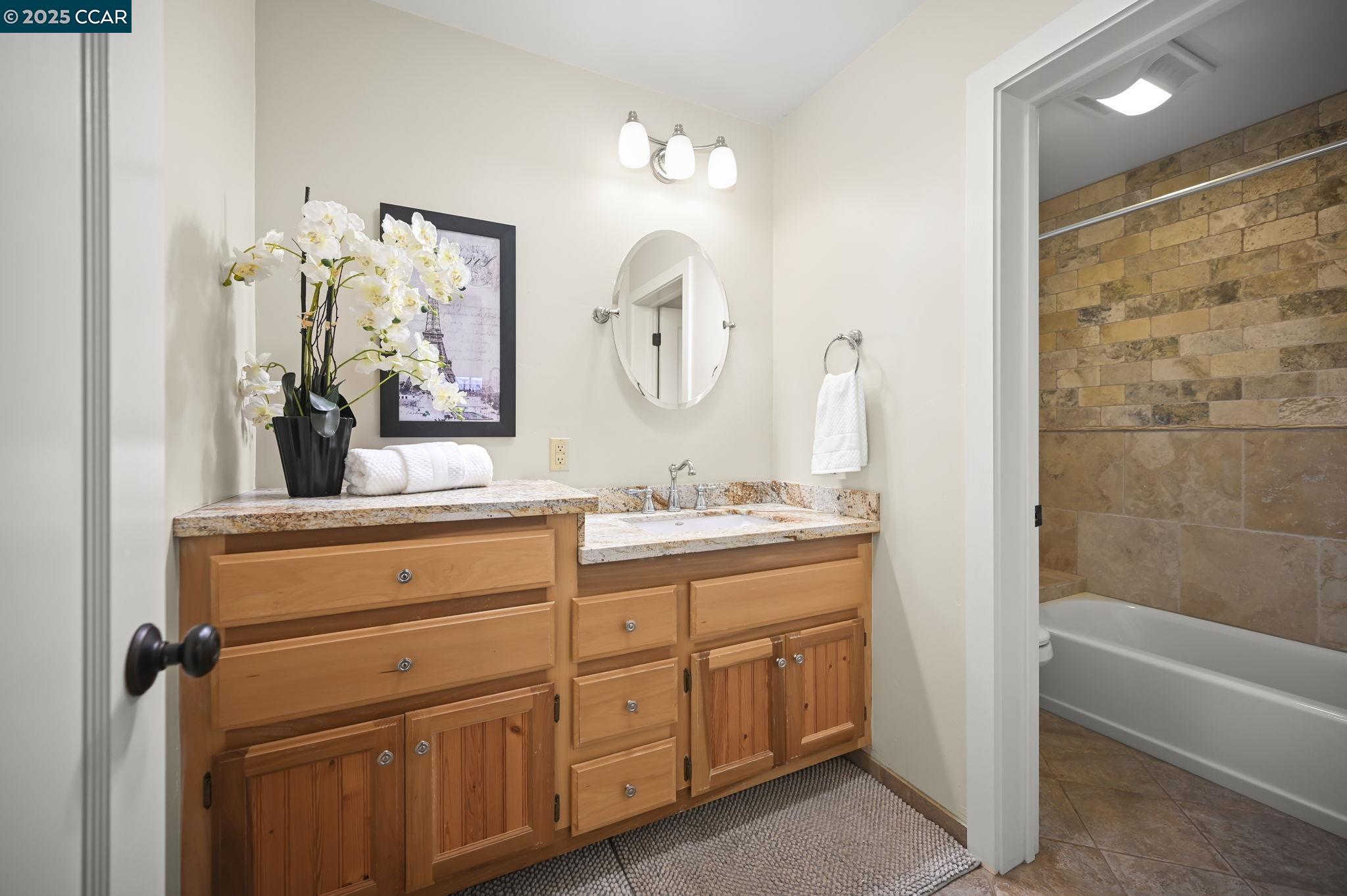 261 Castle Hill Ranch Rd