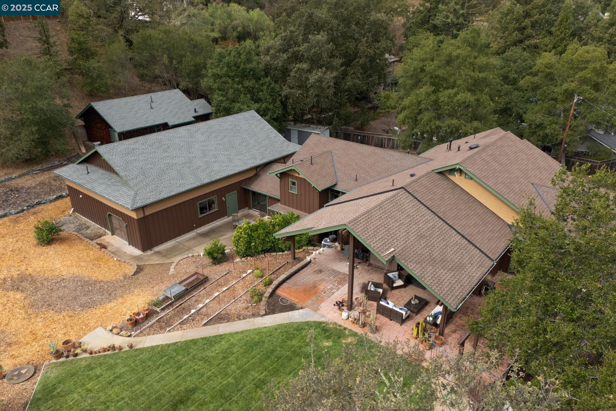 261 Castle Hill Ranch Rd