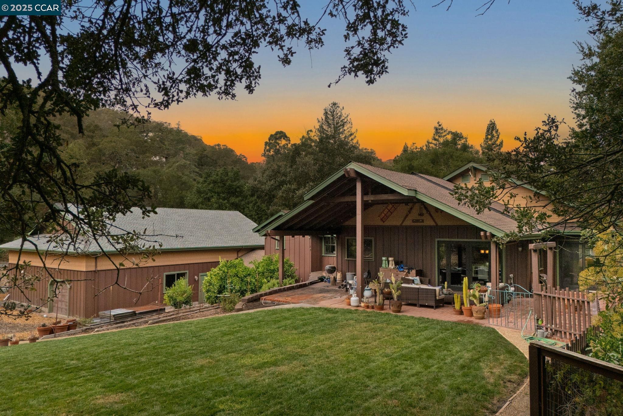 261 Castle Hill Ranch Rd