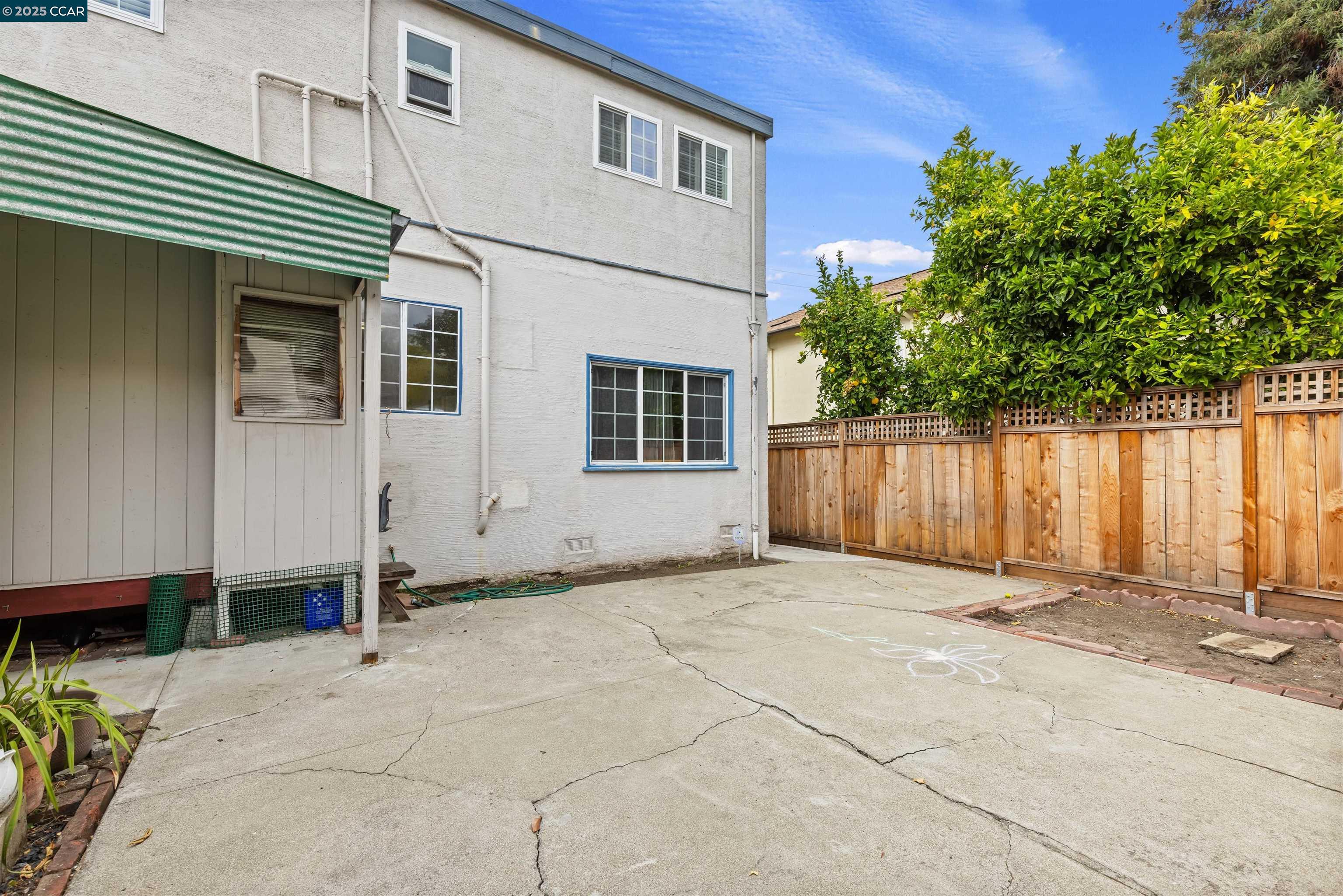 1431 Northside Ave