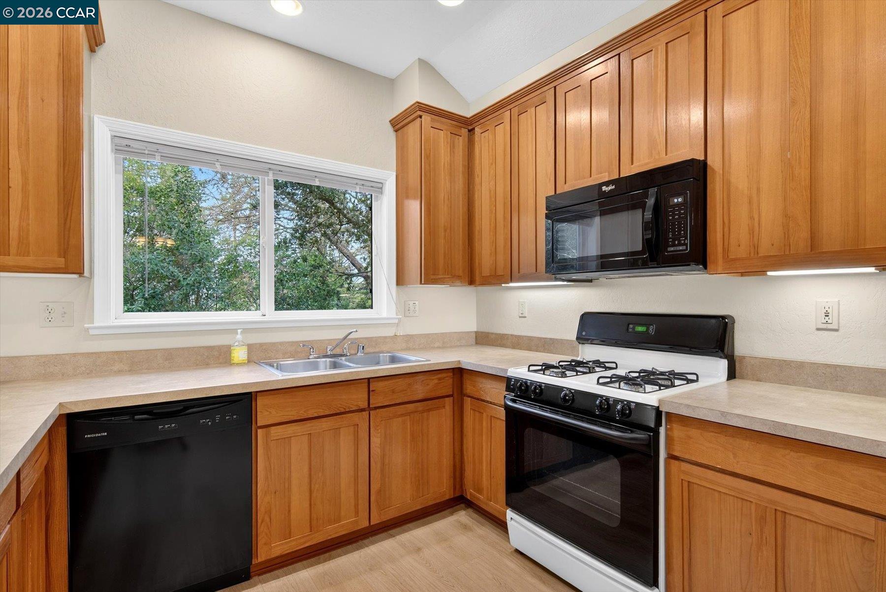 261 Castle Hill Ranch Rd # A