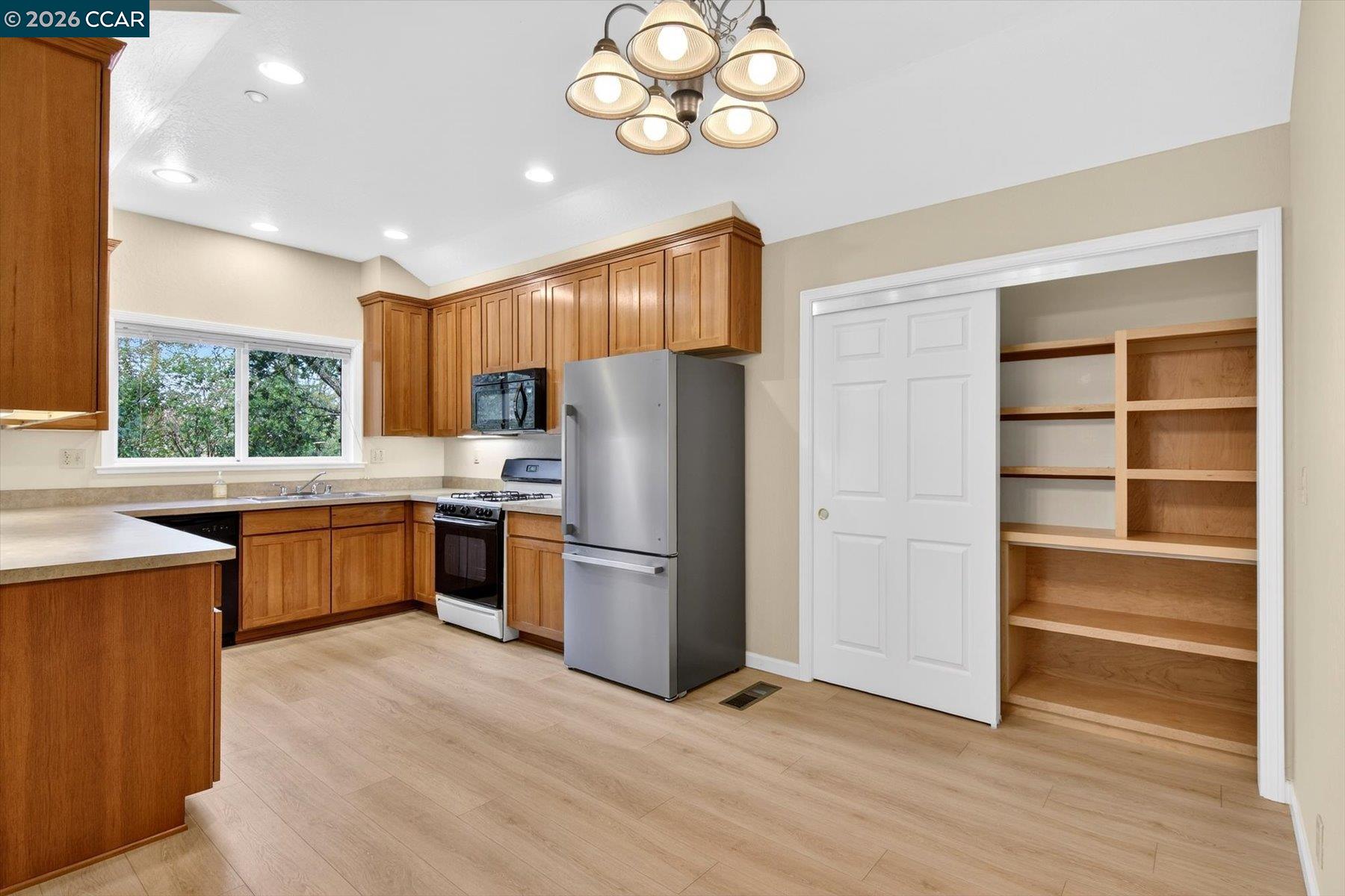 261 Castle Hill Ranch Rd # A