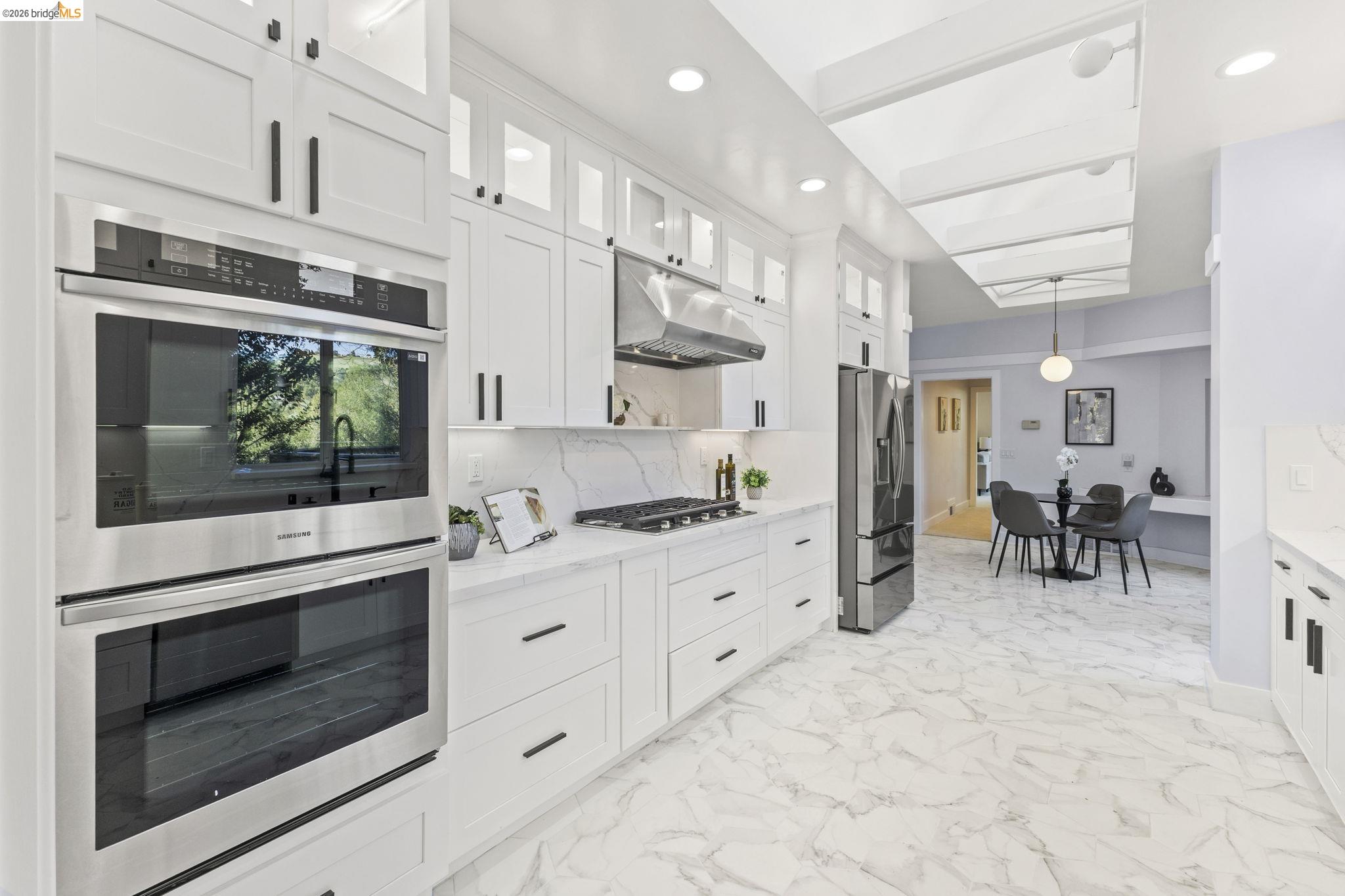 64 Valencia Rd