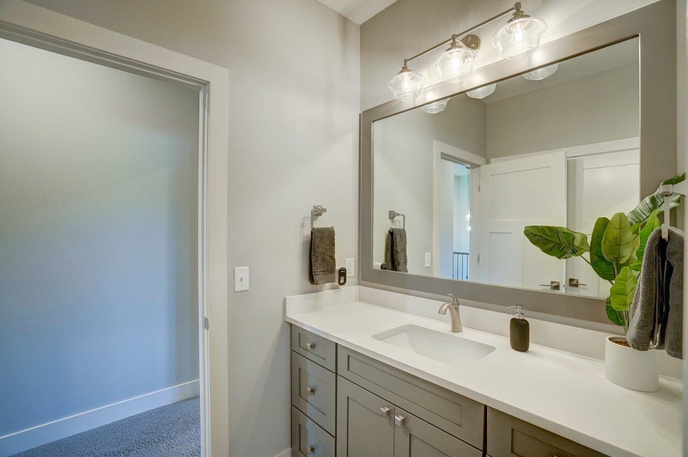 7814 Bluestem Trail