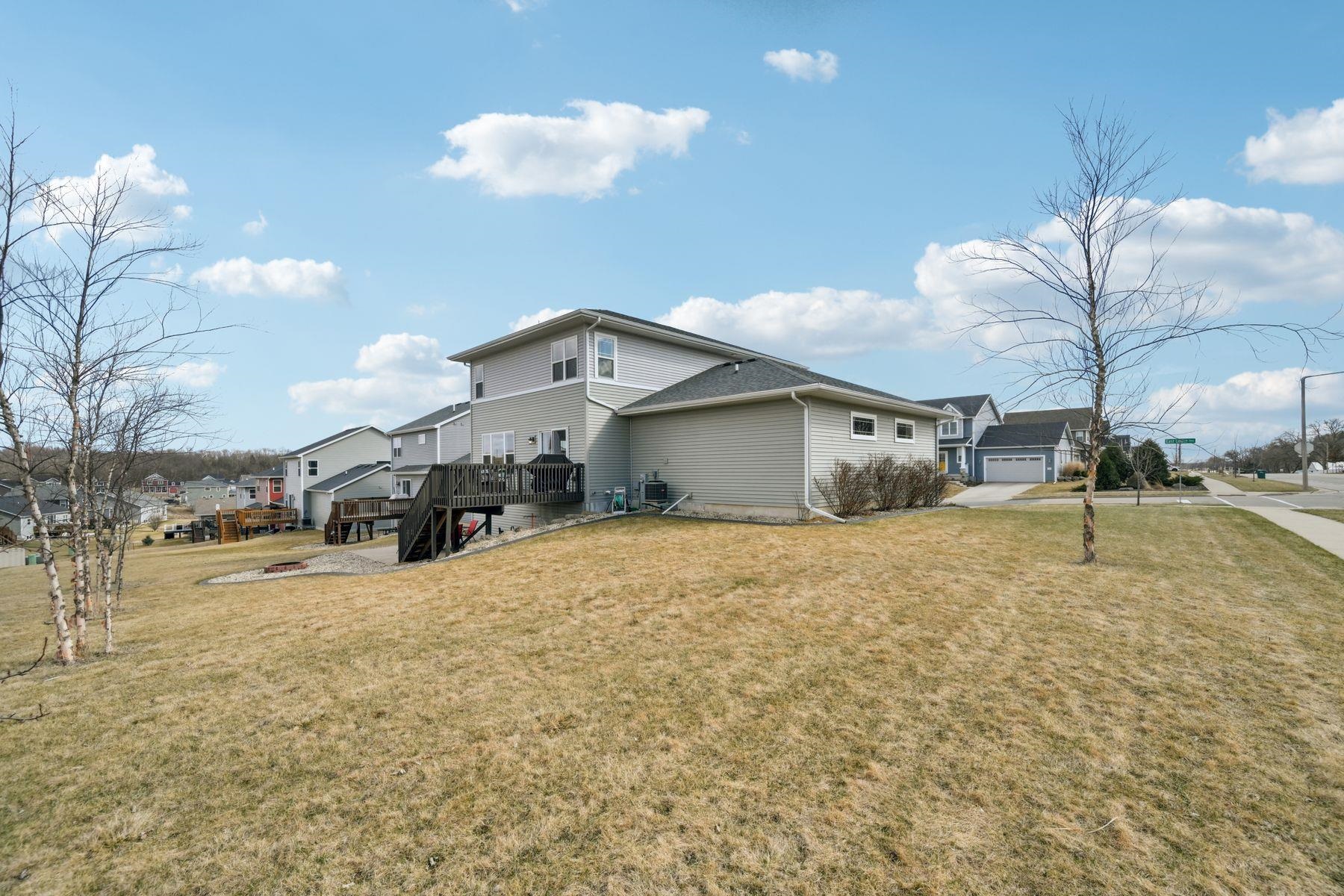 6002 E Linden Parkway