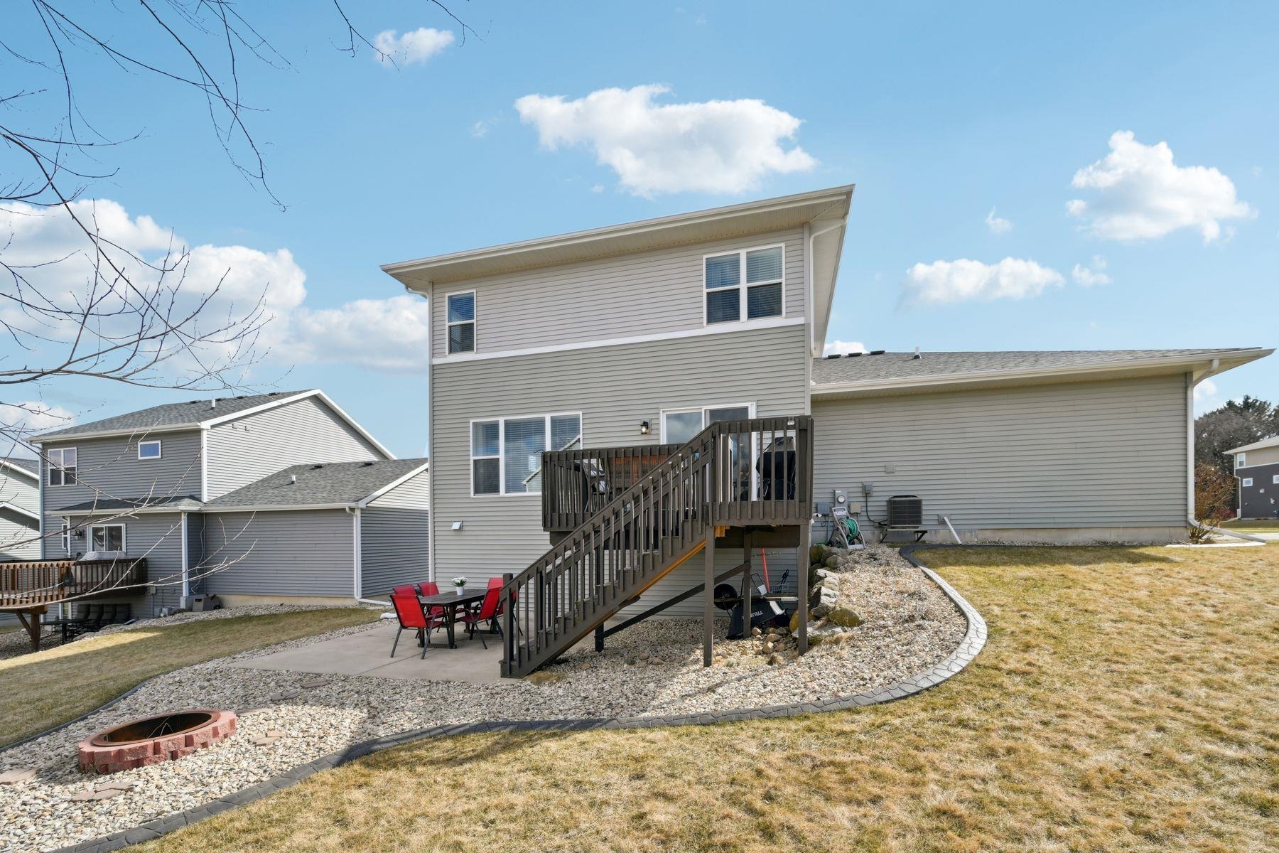 6002 E Linden Parkway