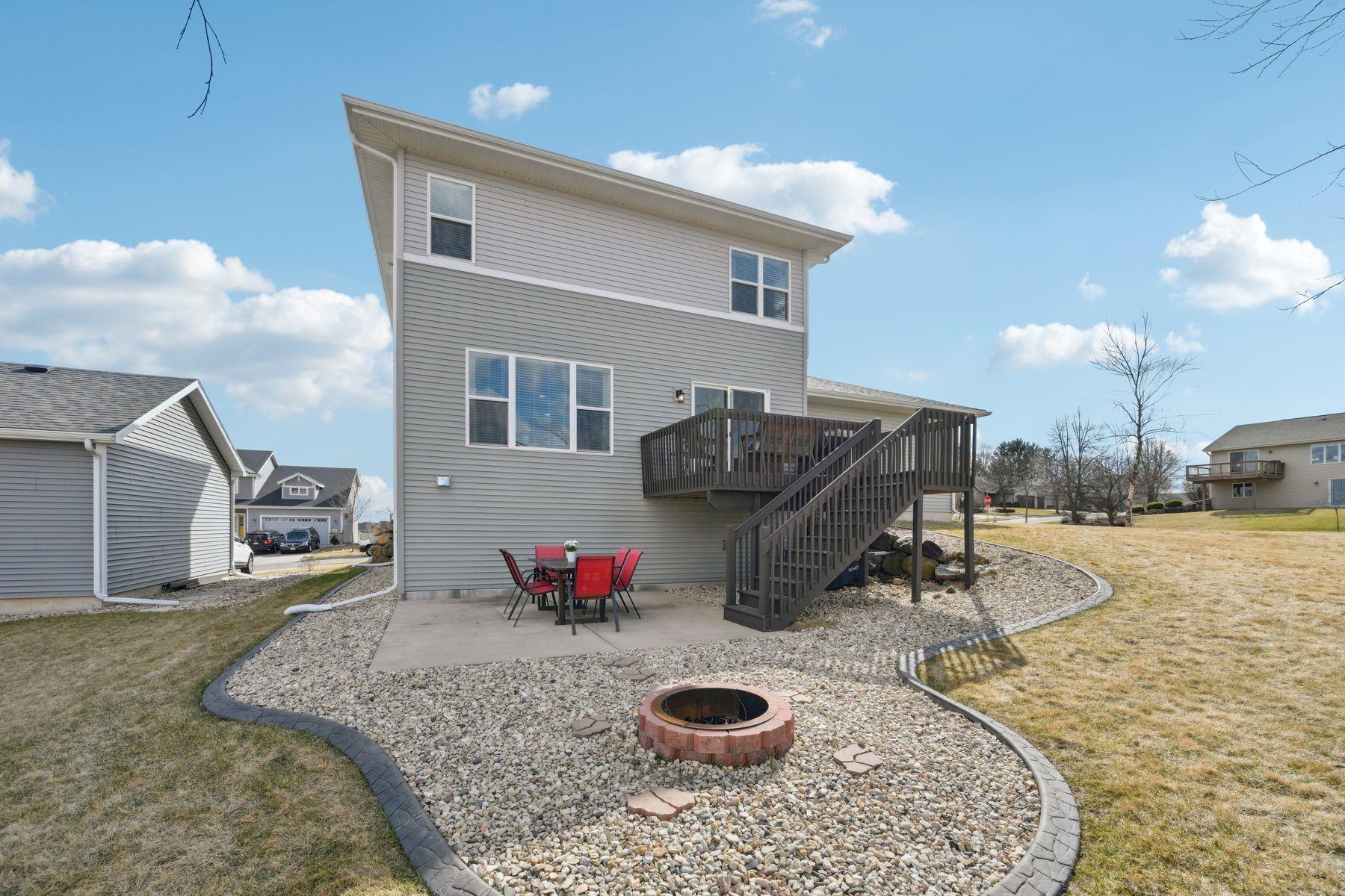 6002 E Linden Parkway