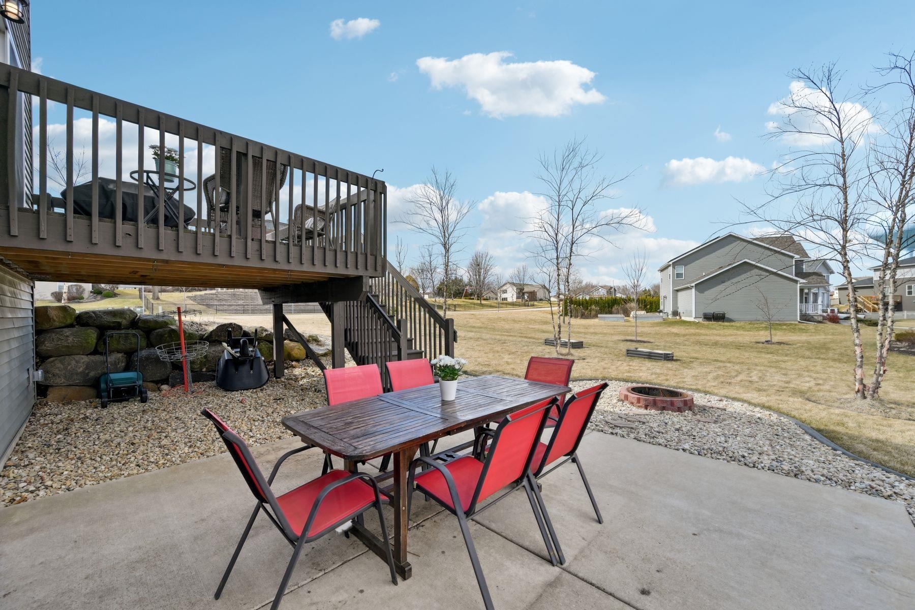 6002 E Linden Parkway