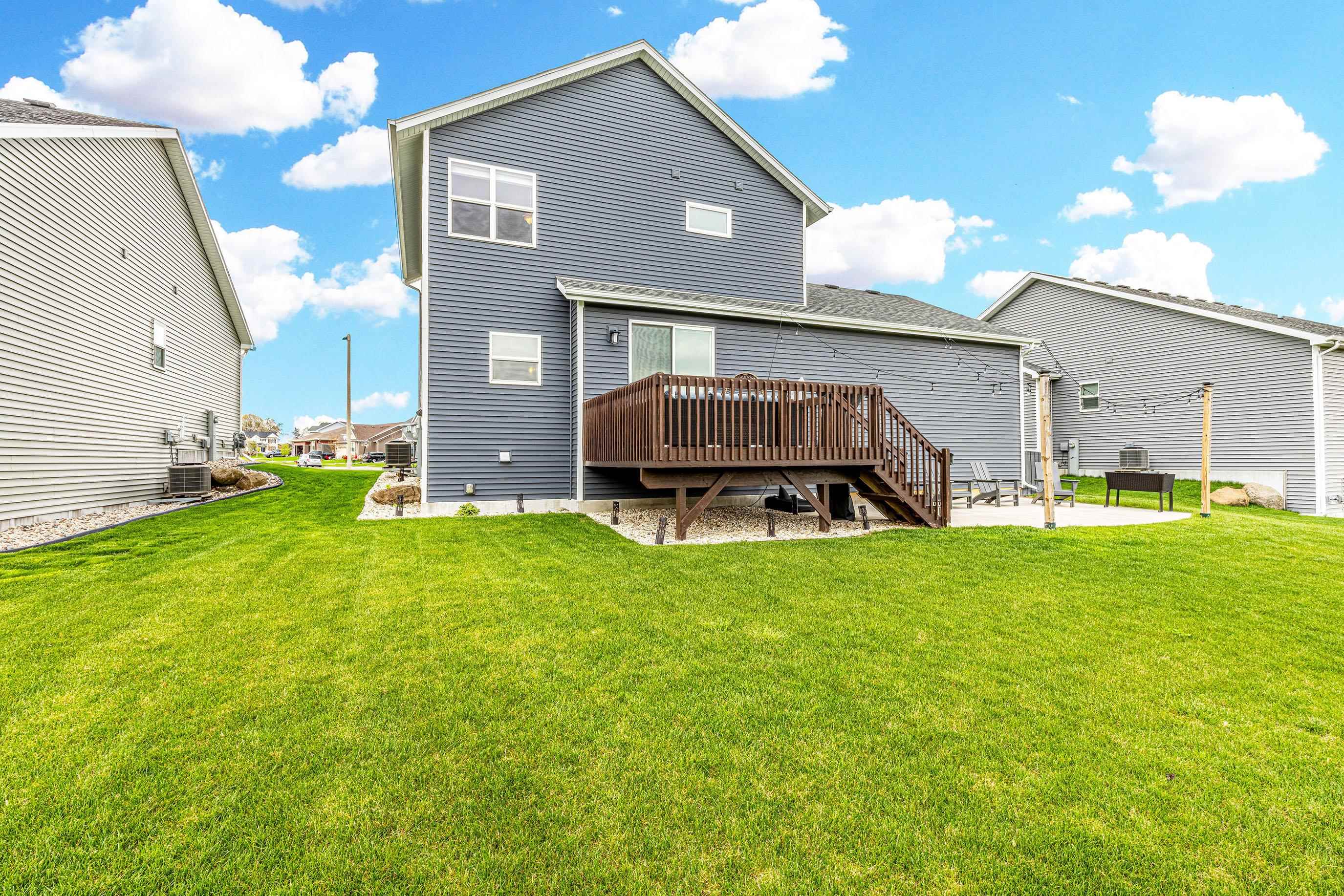 6111 E RED OAK Trail