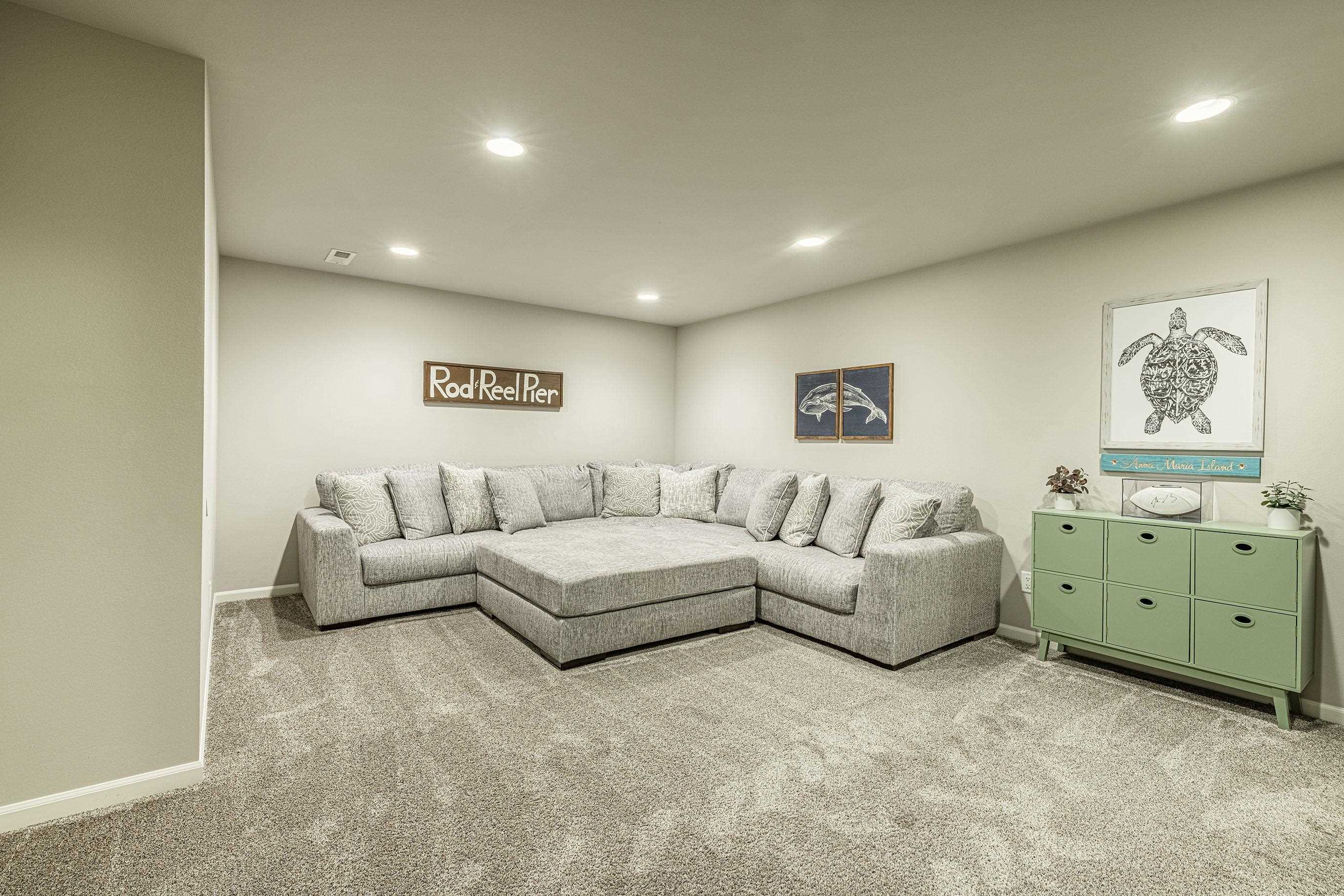 6111 E RED OAK Trail