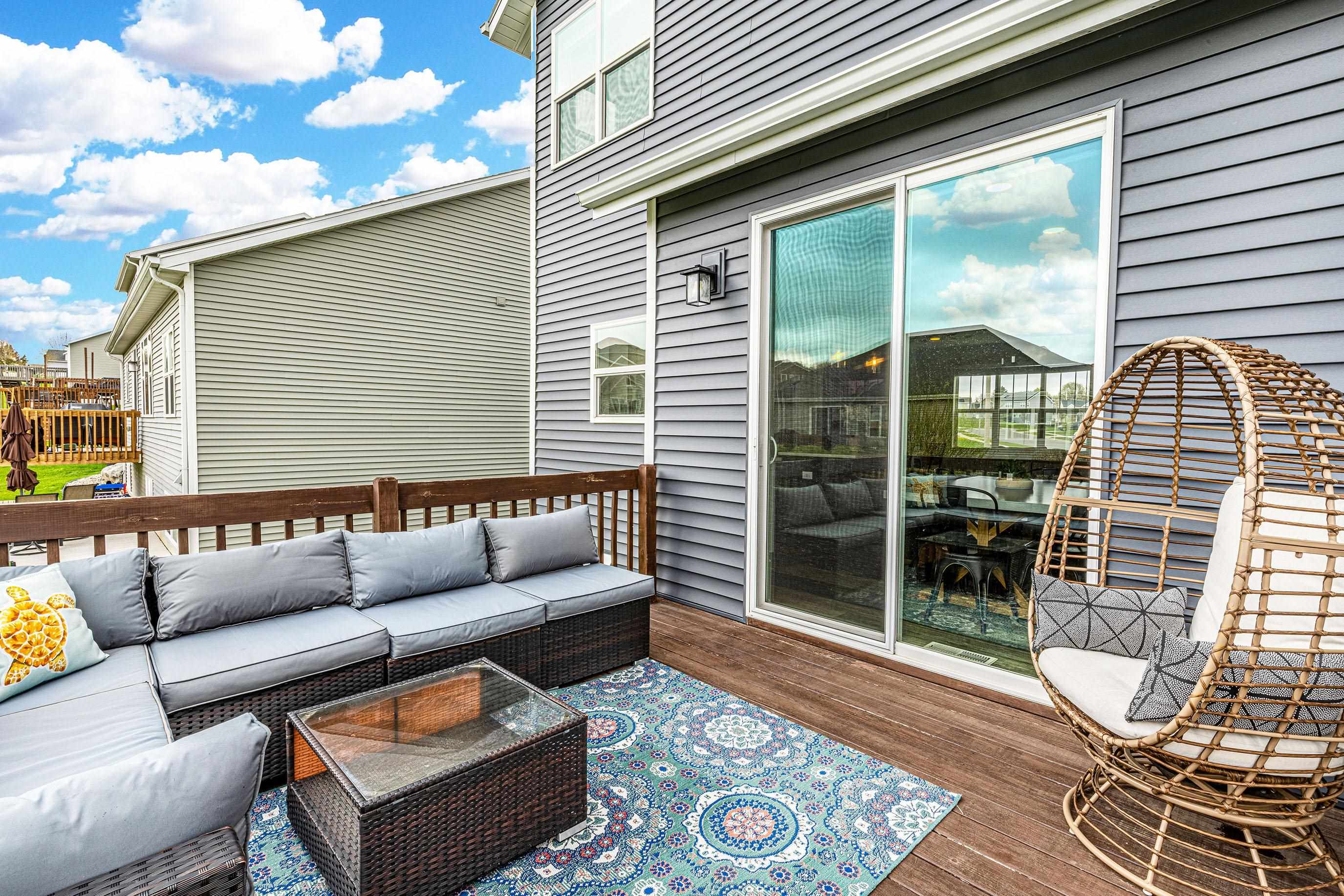 6111 E RED OAK Trail