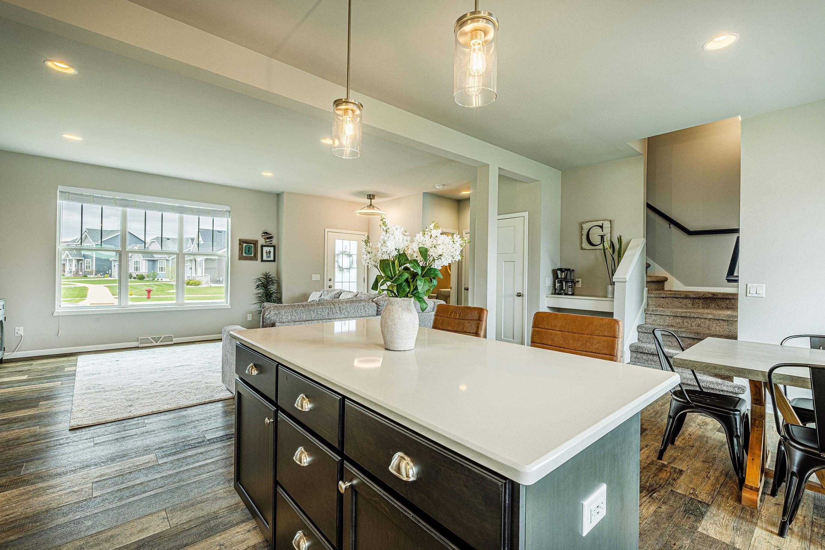 6111 E RED OAK Trail