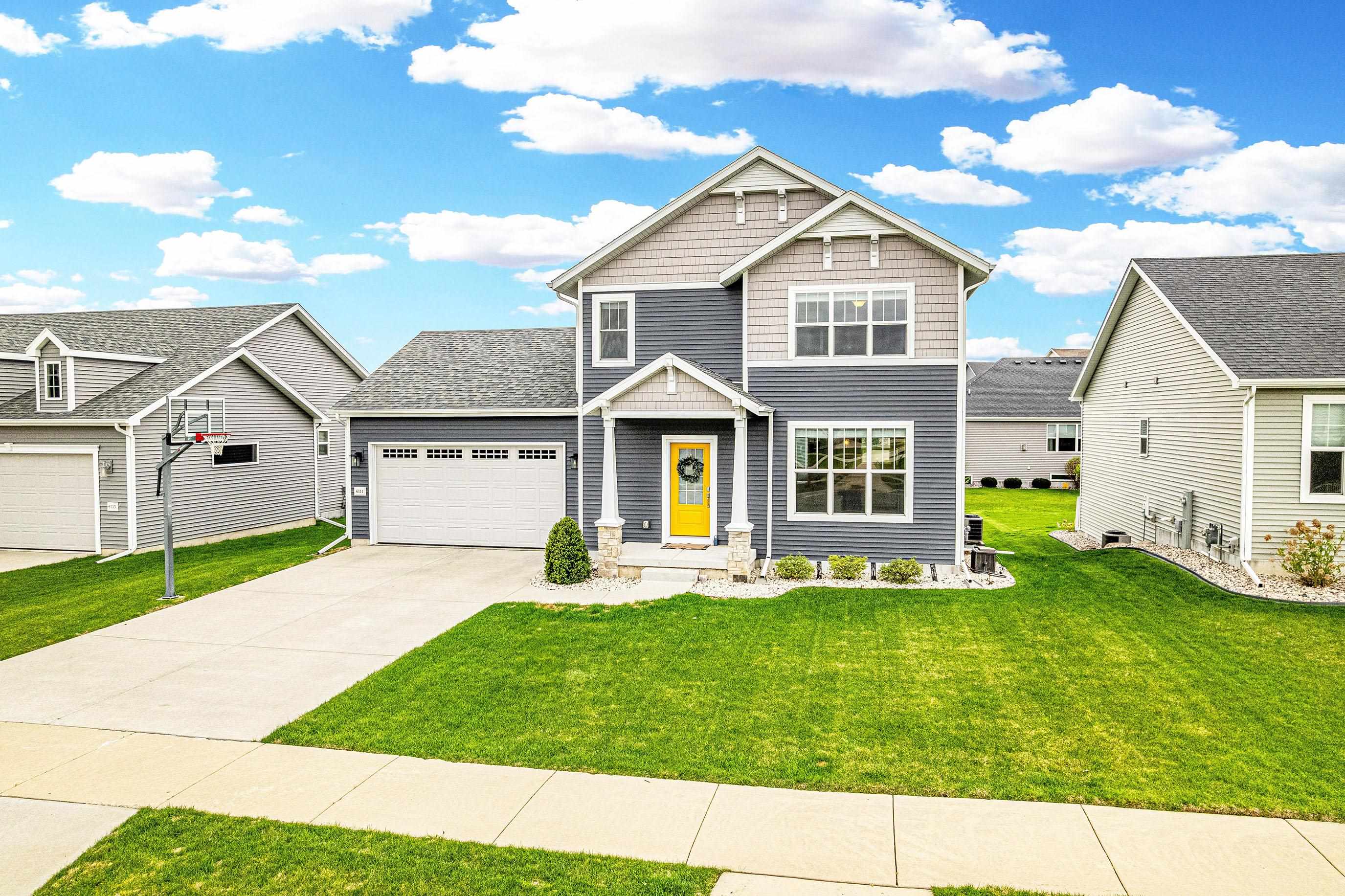 6111 E RED OAK Trail