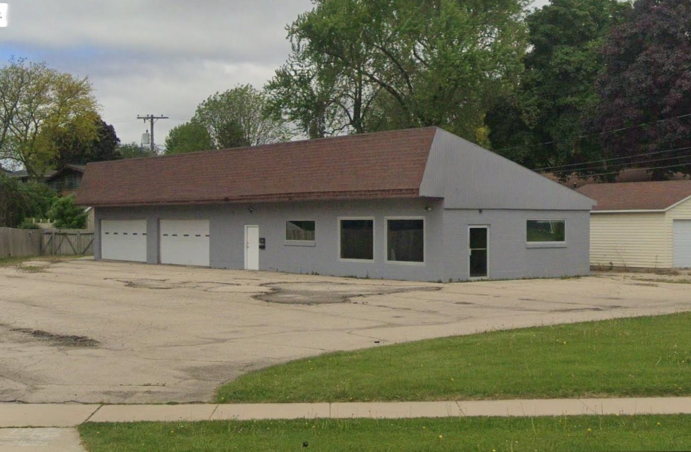 828 Columbus Street