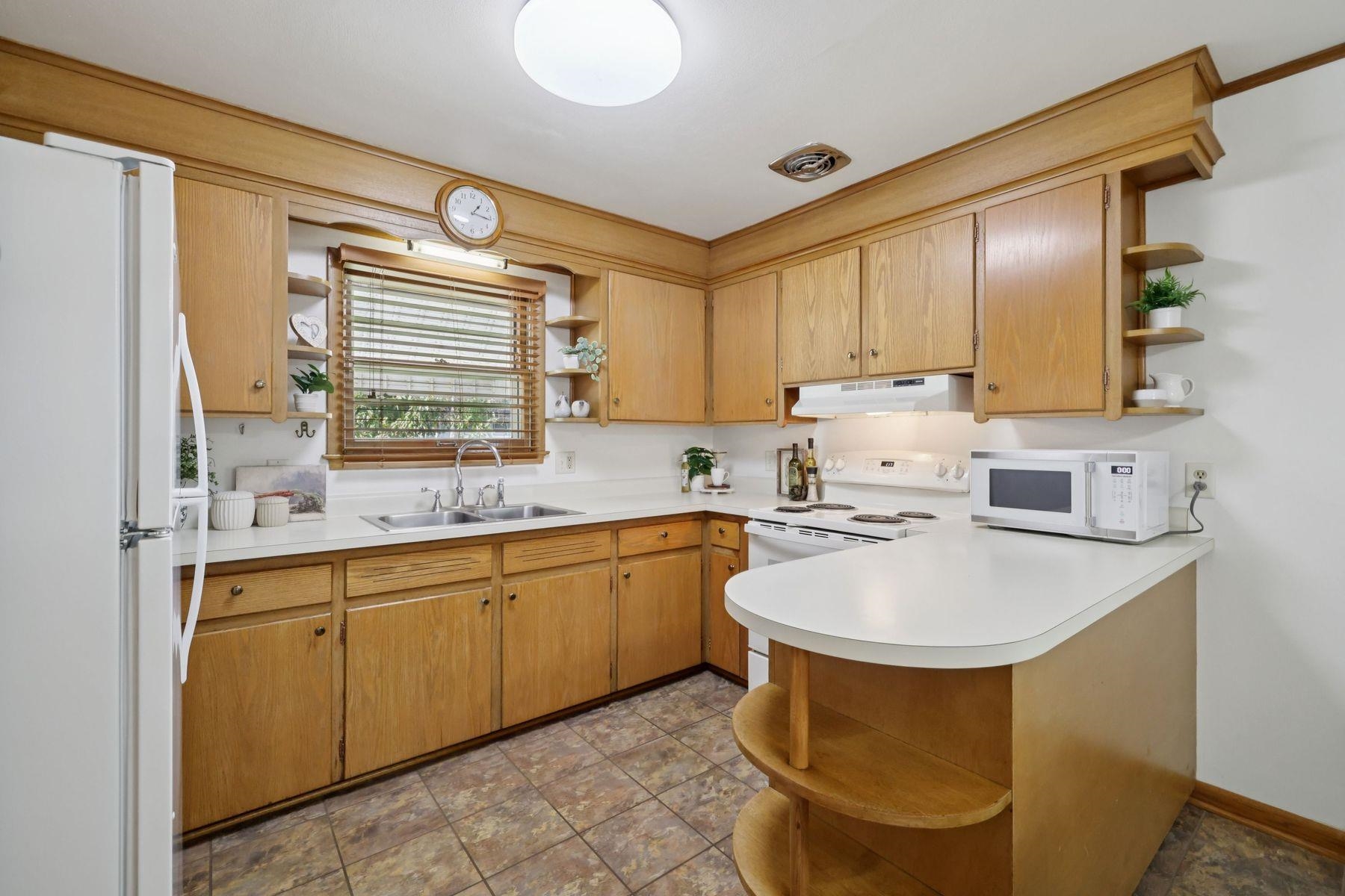 1000 Tompkins Drive