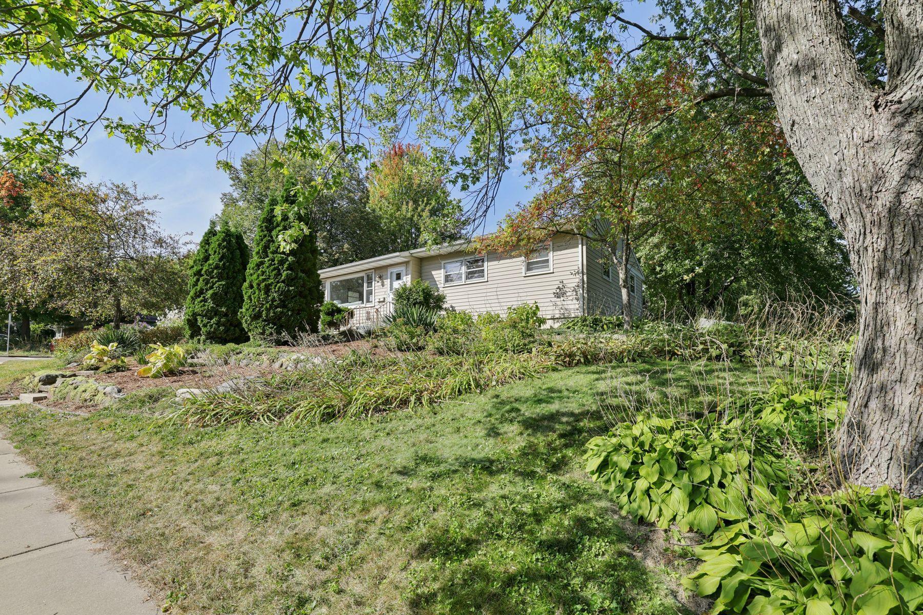 1000 Tompkins Drive