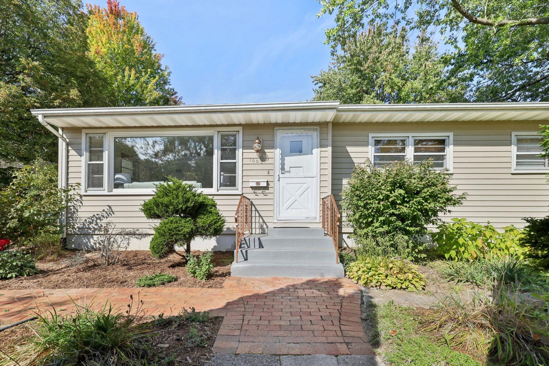 1000 Tompkins Drive