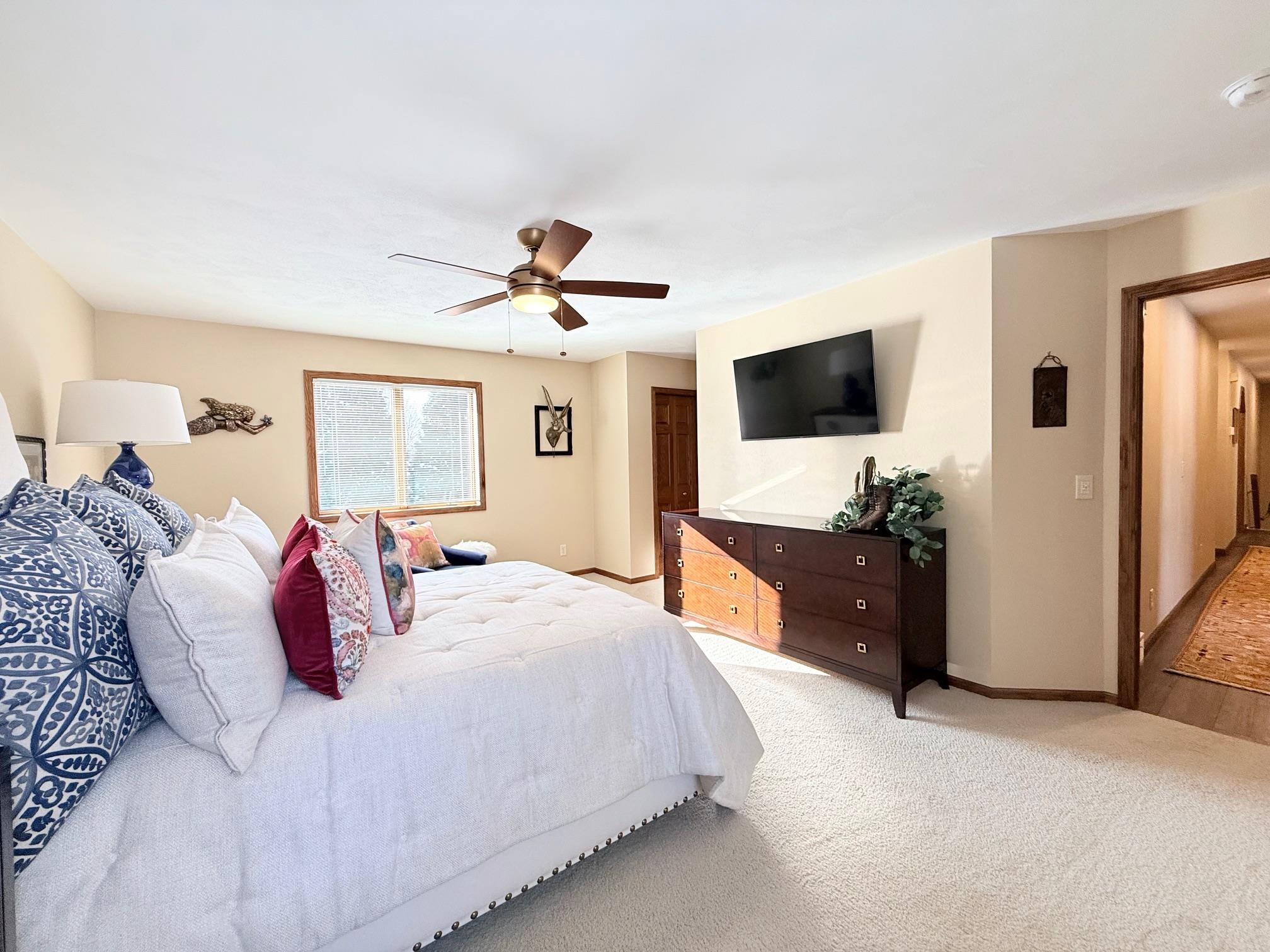 105 Oak Springs Circle