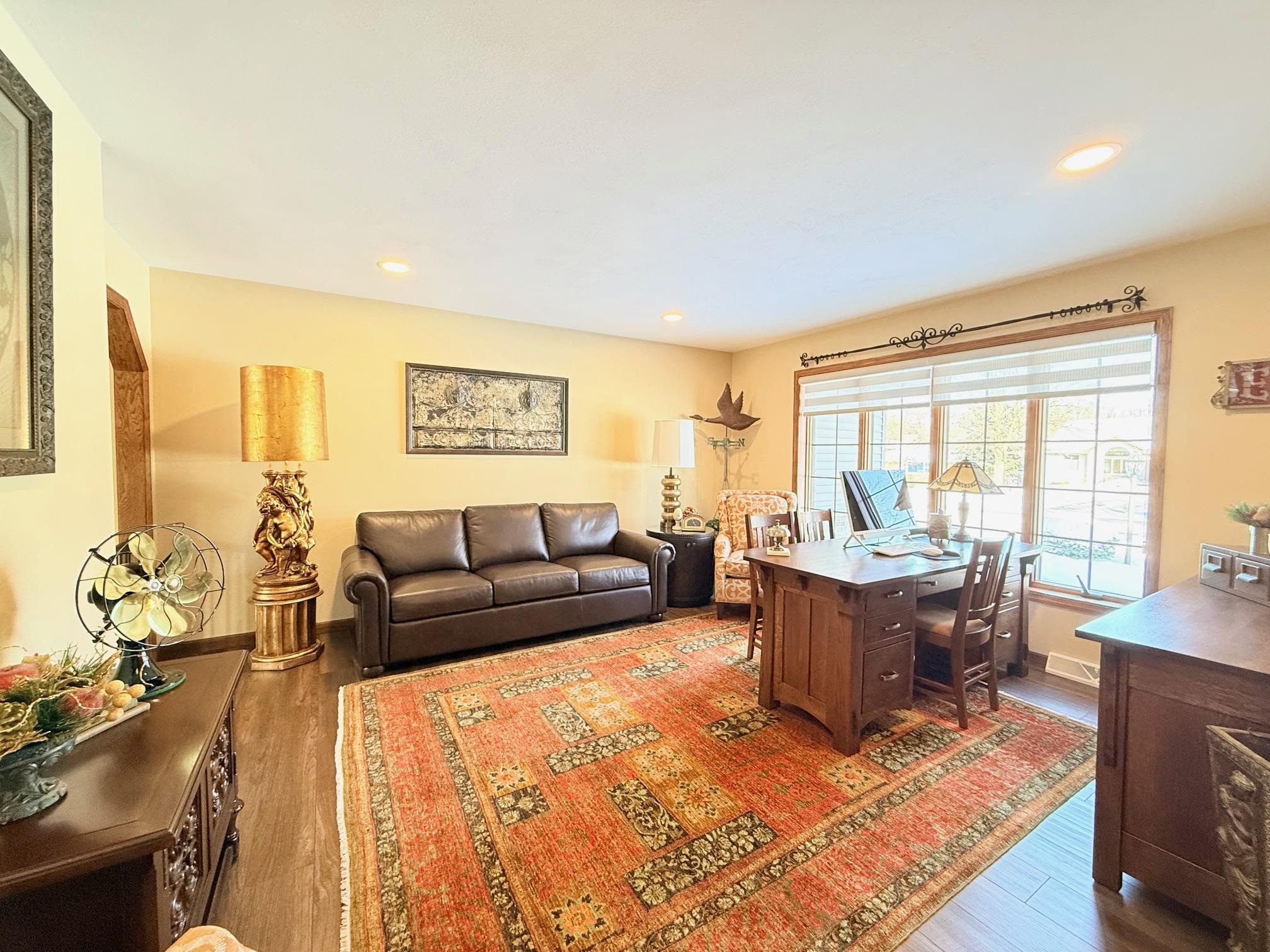 105 Oak Springs Circle