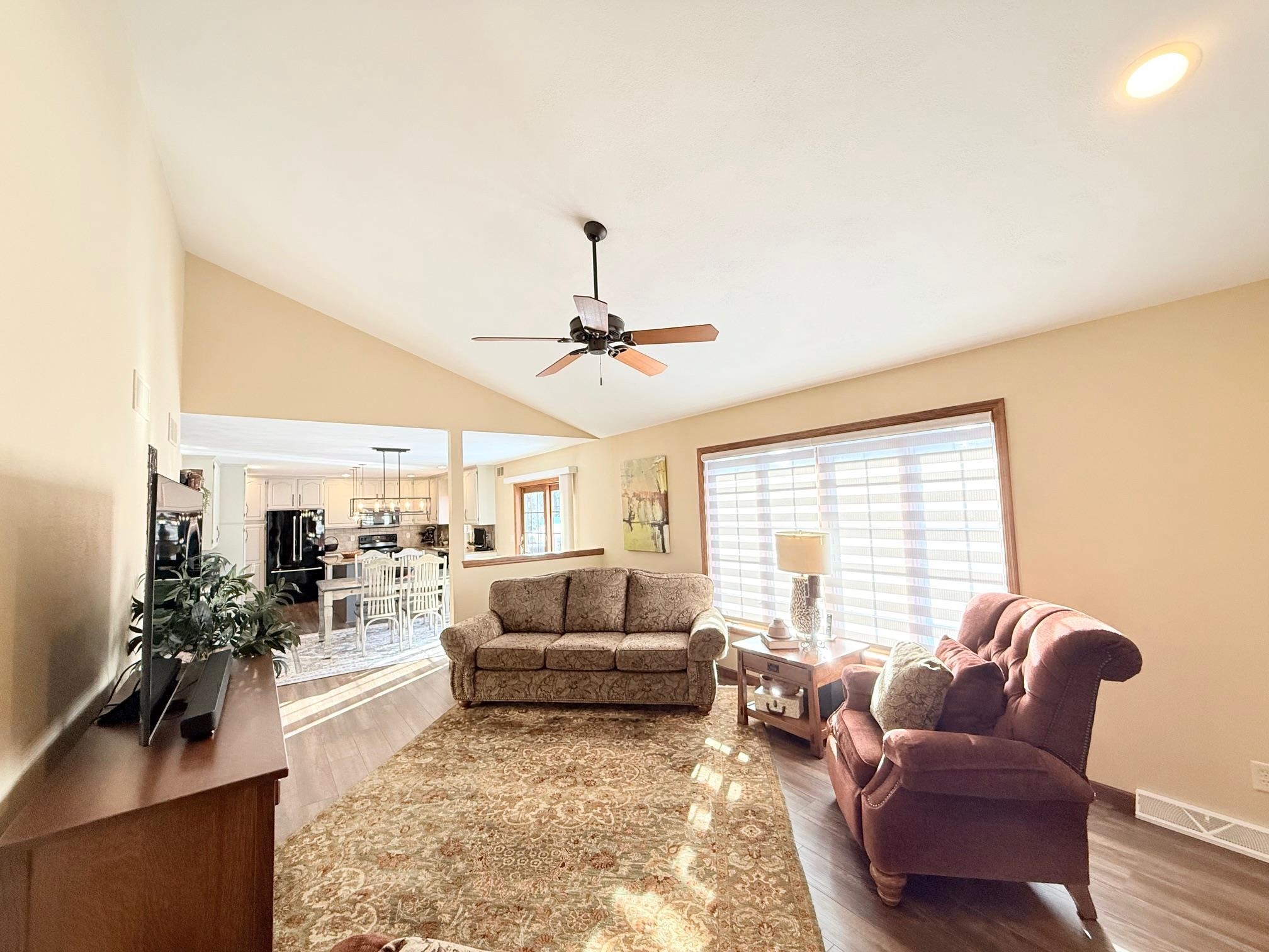 105 Oak Springs Circle