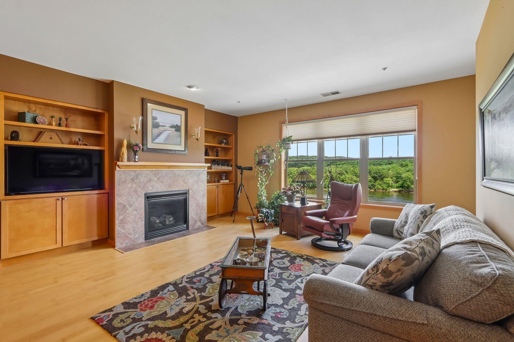 440 Water Street 212