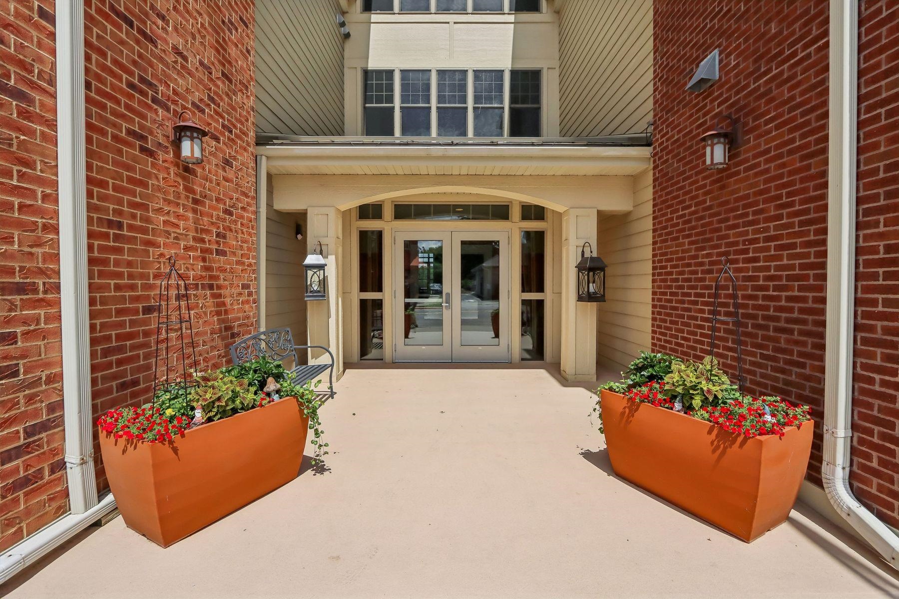 440 Water Street 212