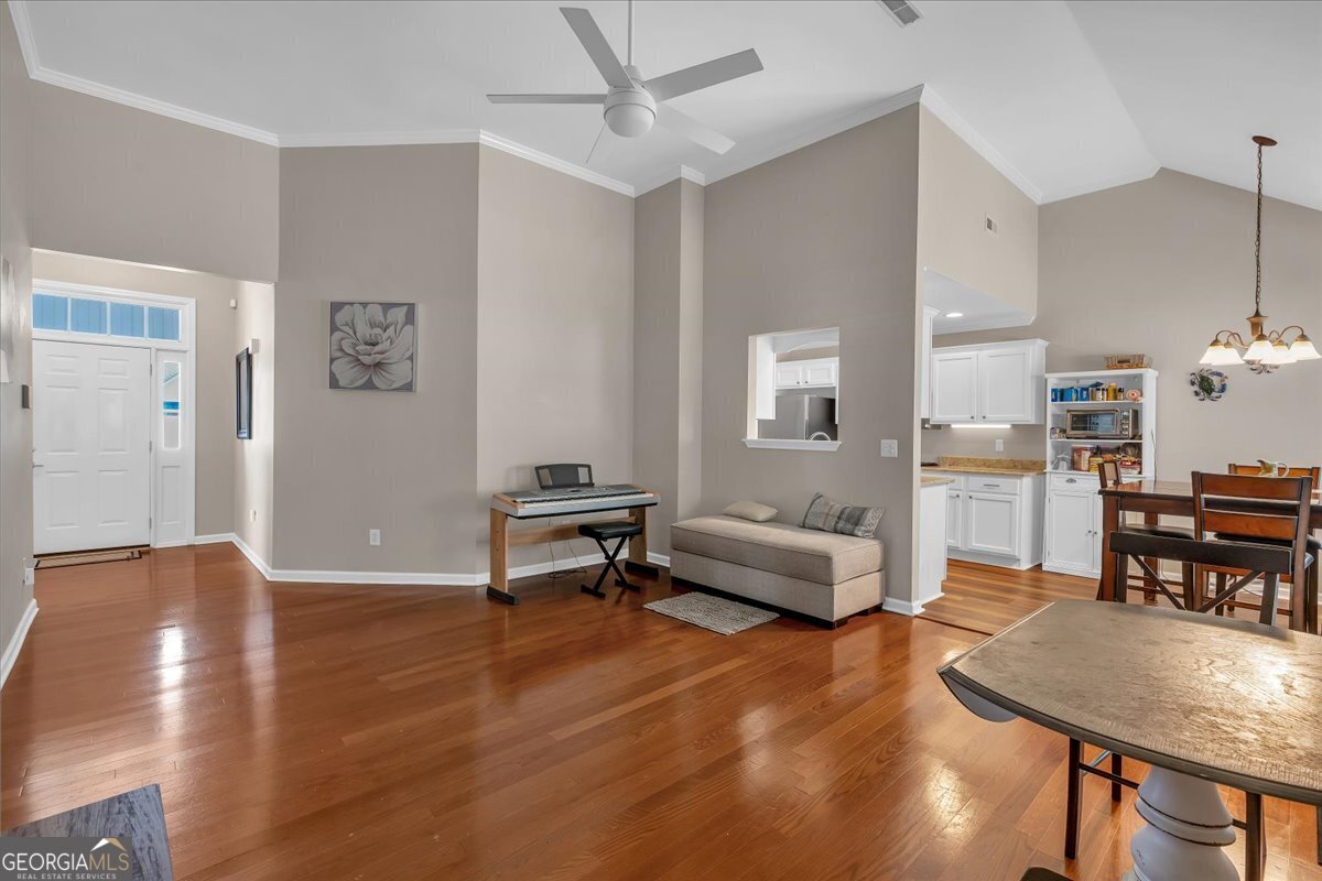 13 Southfork Drive SW