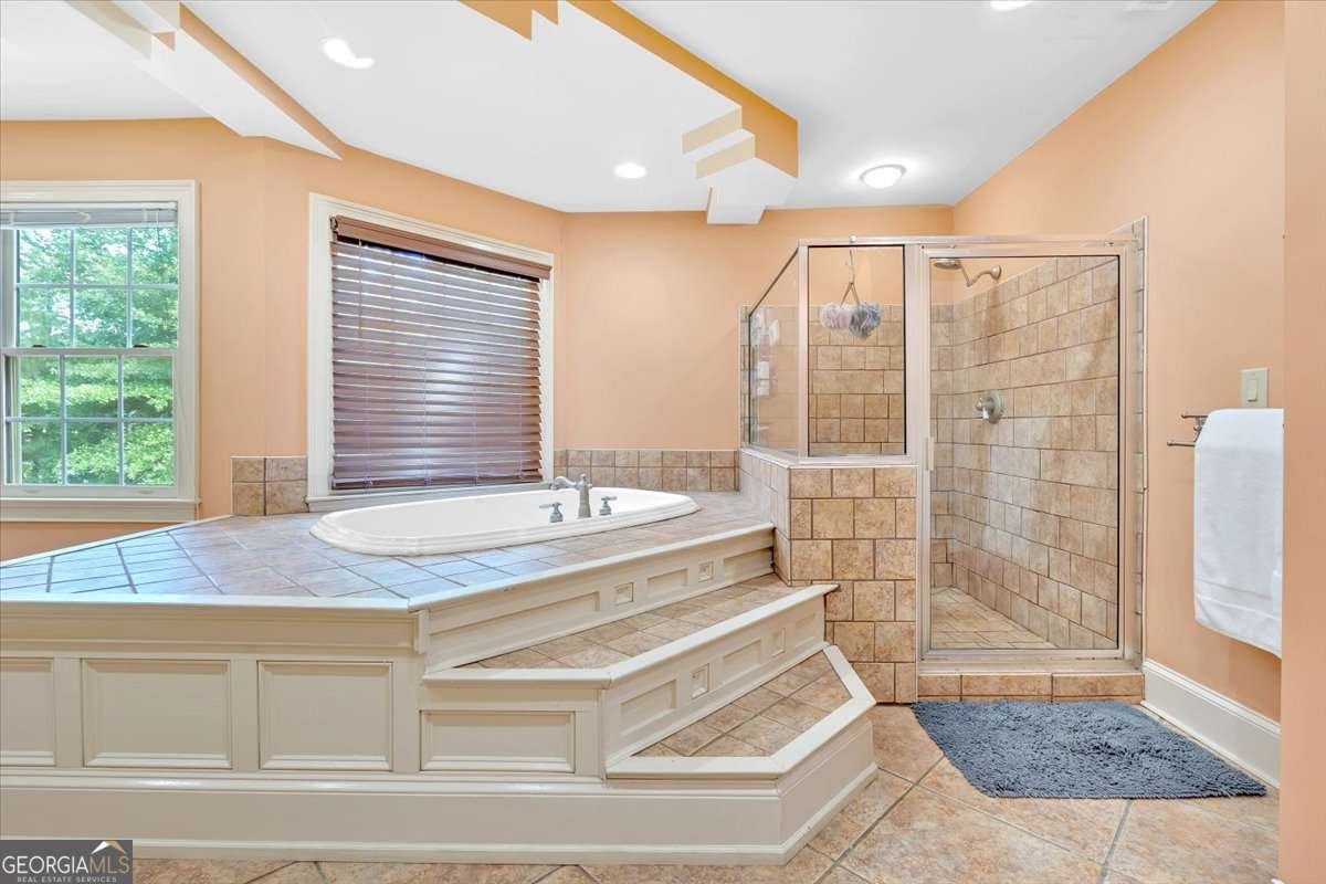 2 Stonebrook Drive SW