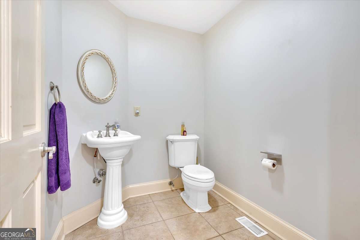 2 Stonebrook Drive SW