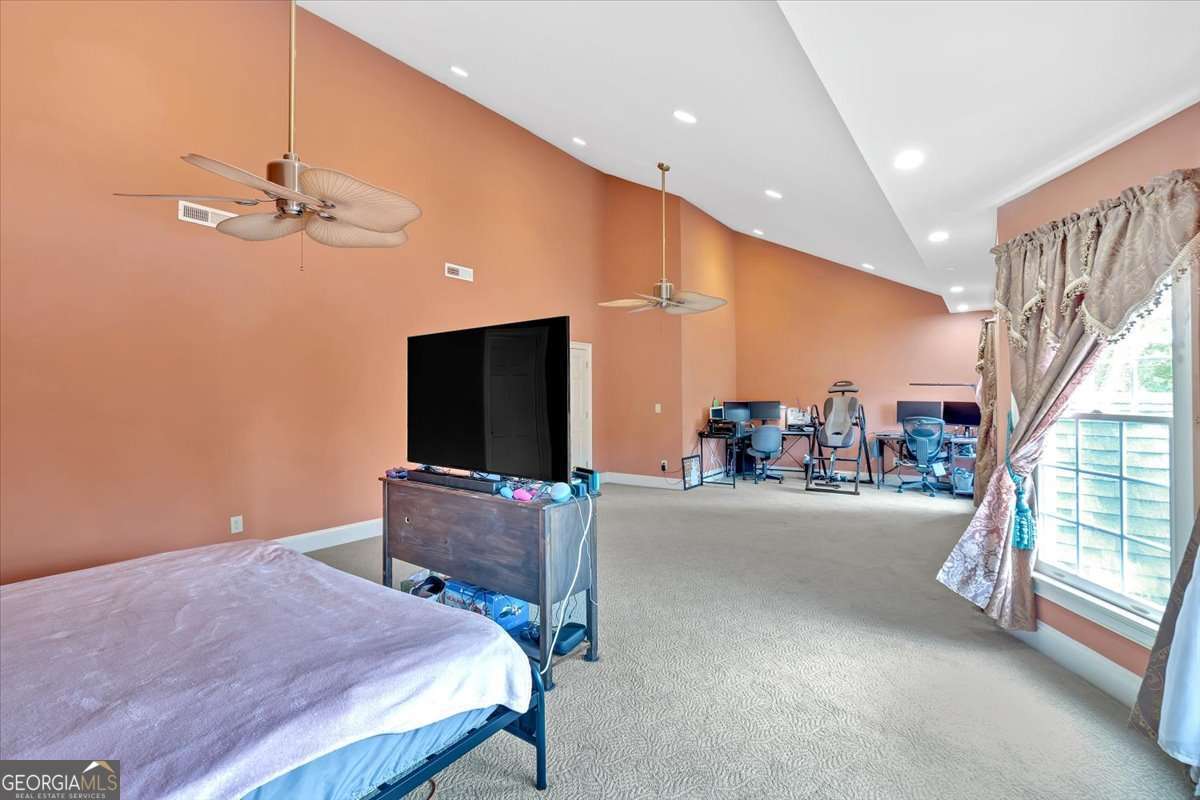 2 Stonebrook Drive SW